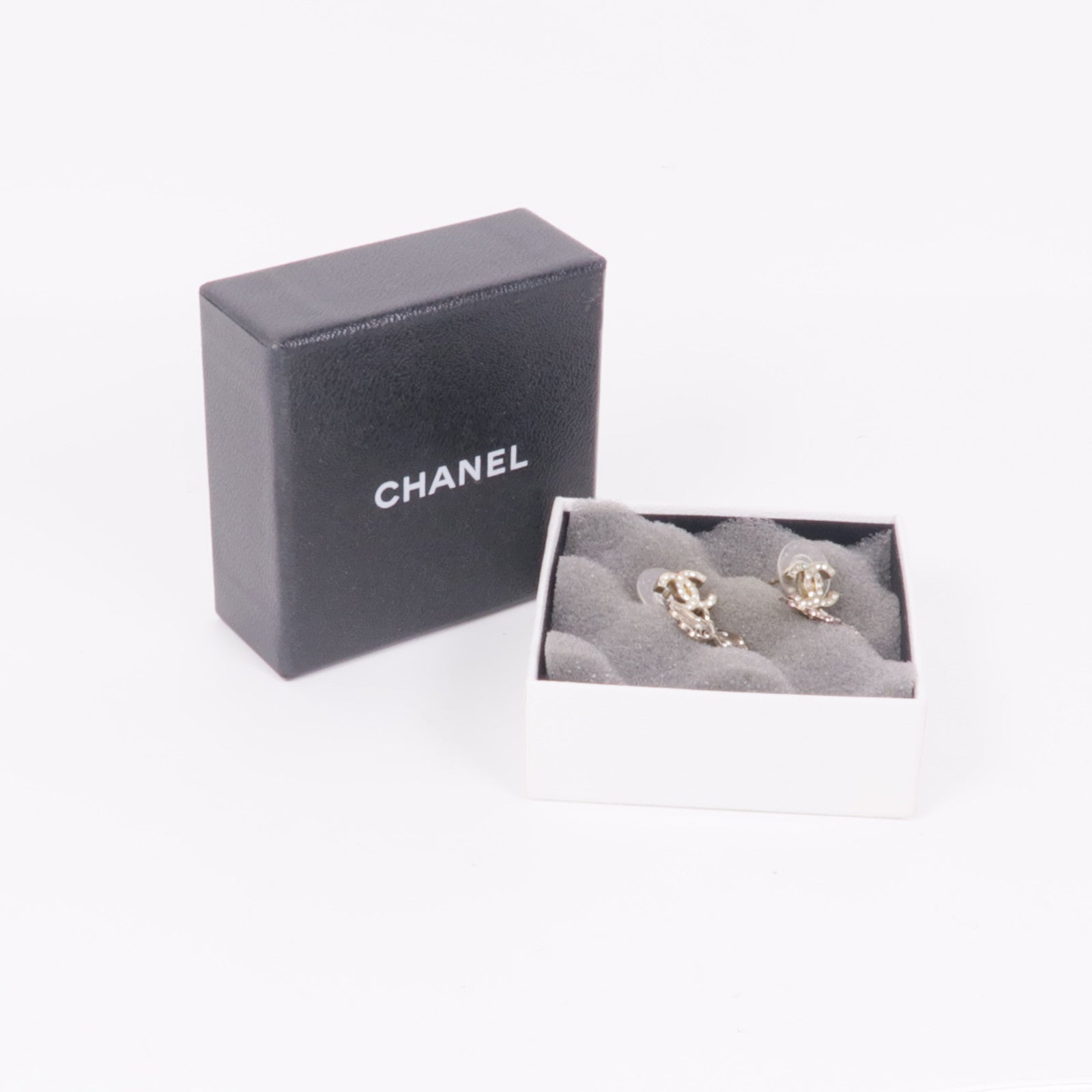 CHANEL CC Earrings Metal Gold