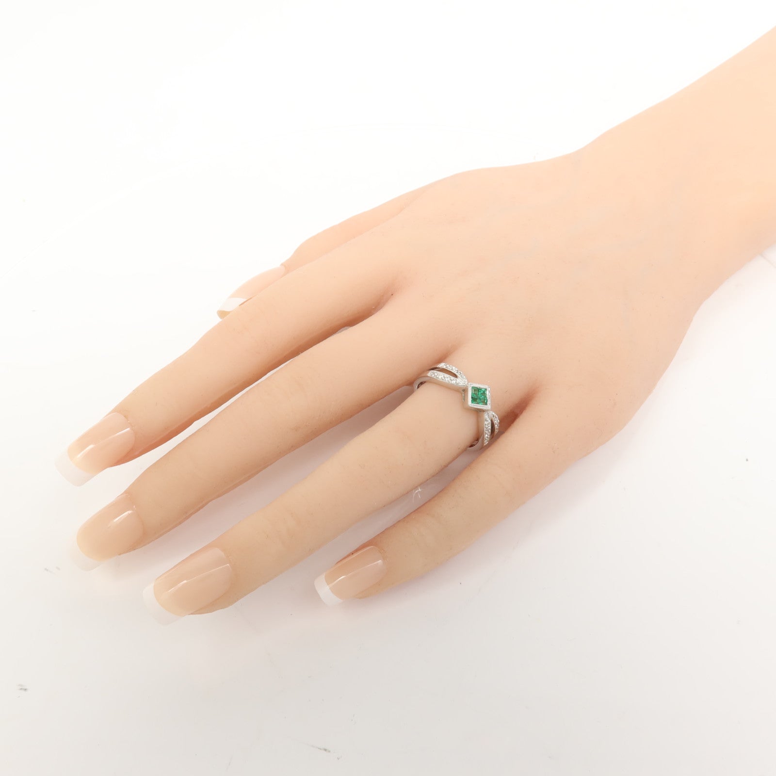 JEWELRY 18K白金Emerald Diamond Ring綠寶石/鑽石戒指US#7.75