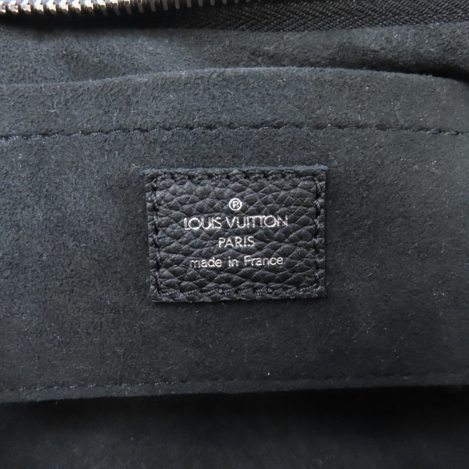 LOUIS VUITTON Mahina Mini Scara銀扣肩背袋黑色