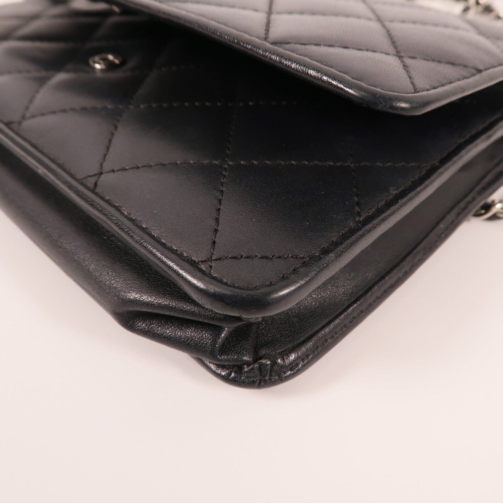 CHANEL 牛皮皮革Cambon Wallet On Chain銀扣鏈帶肩背袋