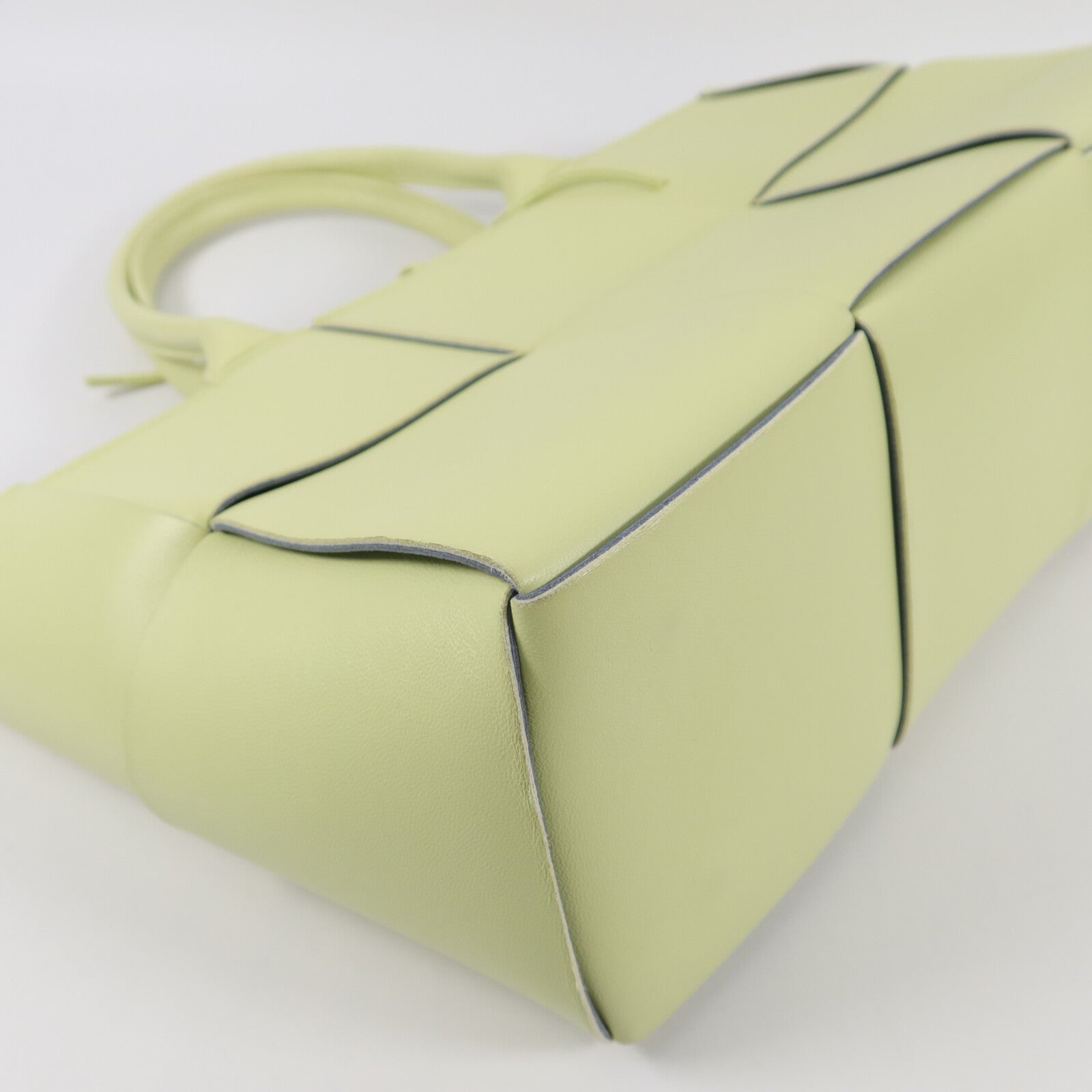 BOTTEGA VENETA 牛皮皮革Small Arco手挽袋
