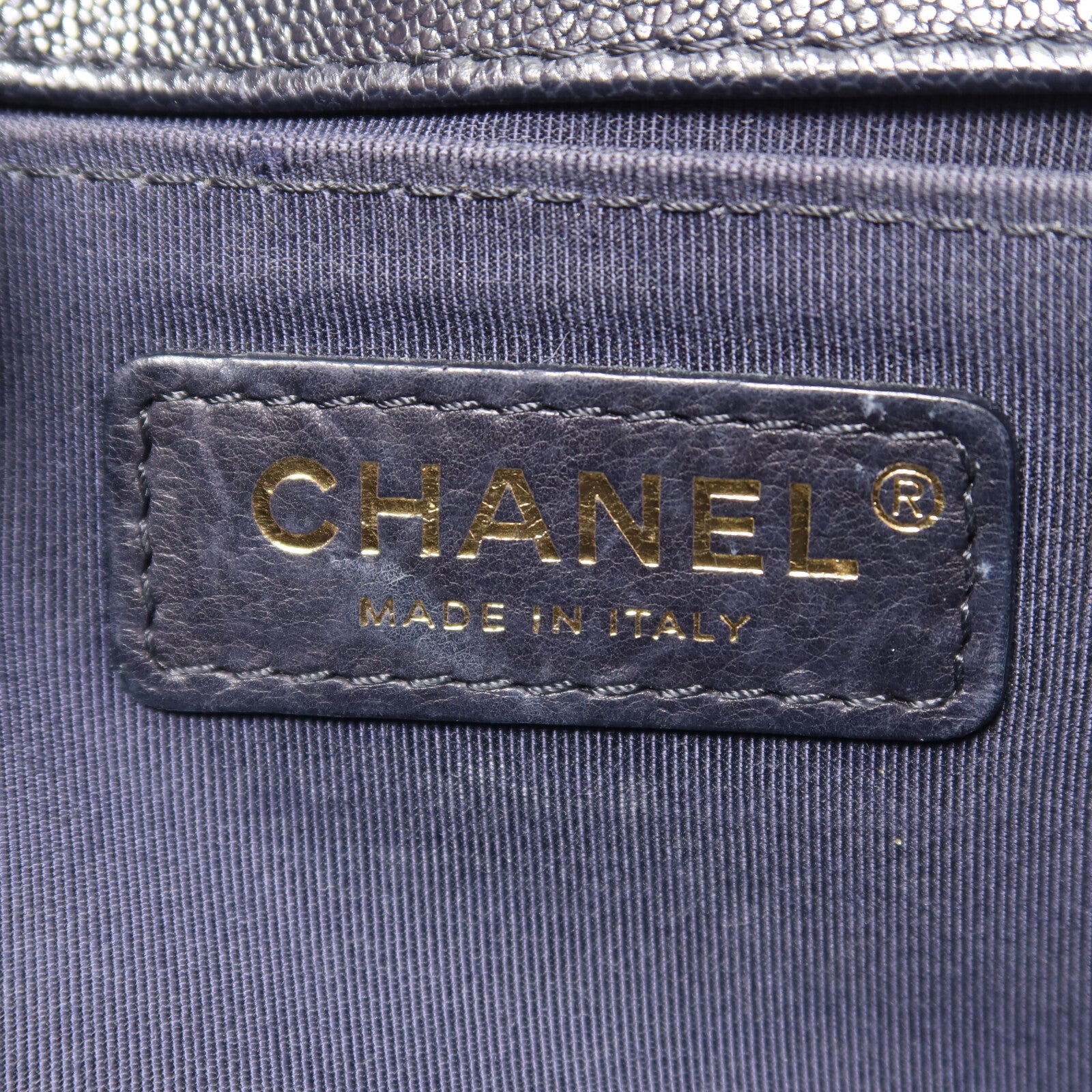 CHANEL 牛皮皮革Boy 25鏈帶肩背袋