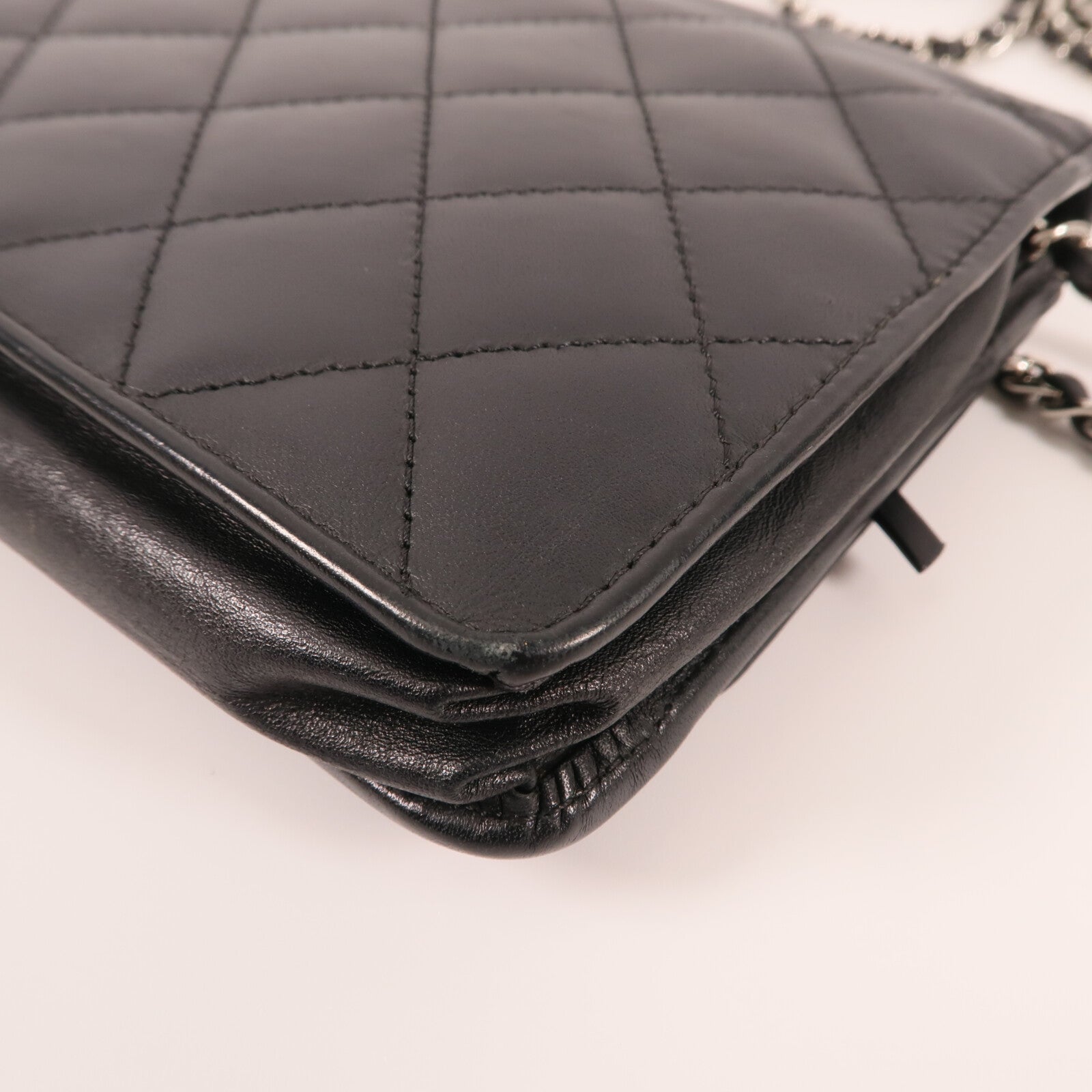 CHANEL 牛皮皮革Cambon Wallet On Chain銀扣鏈帶肩背袋