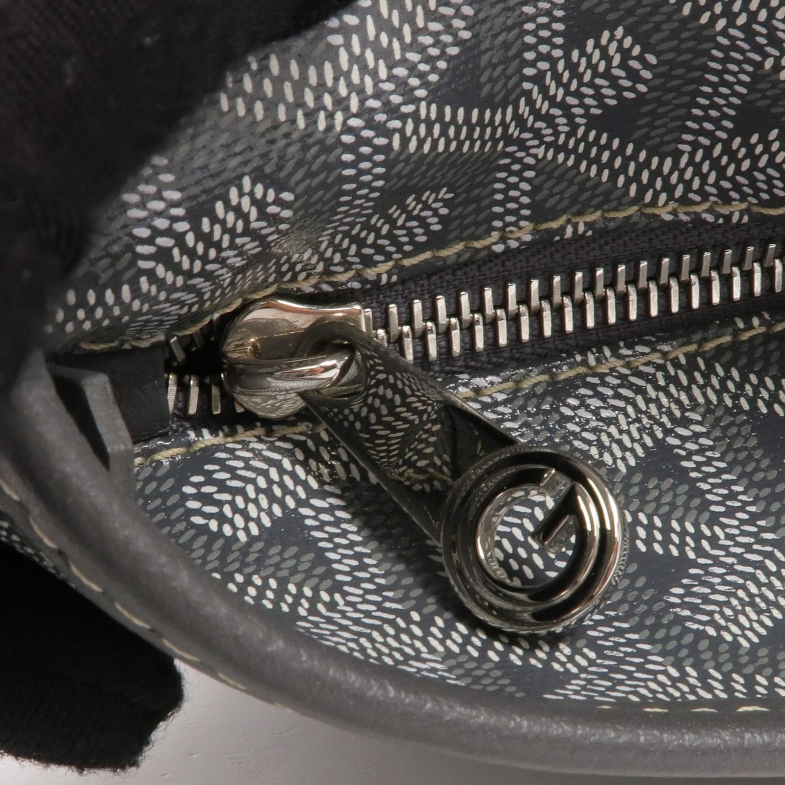 GOYARD 塗層帆布Artois MM銀扣肩背袋/手挽袋