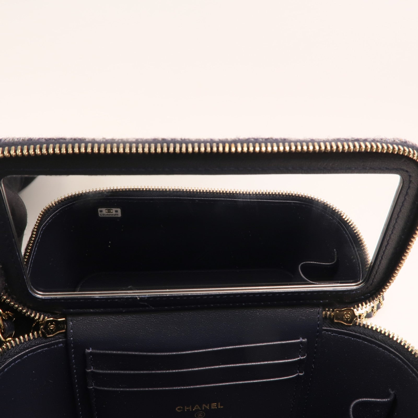 CHANEL 羊毛Vanity Case金扣肩背袋