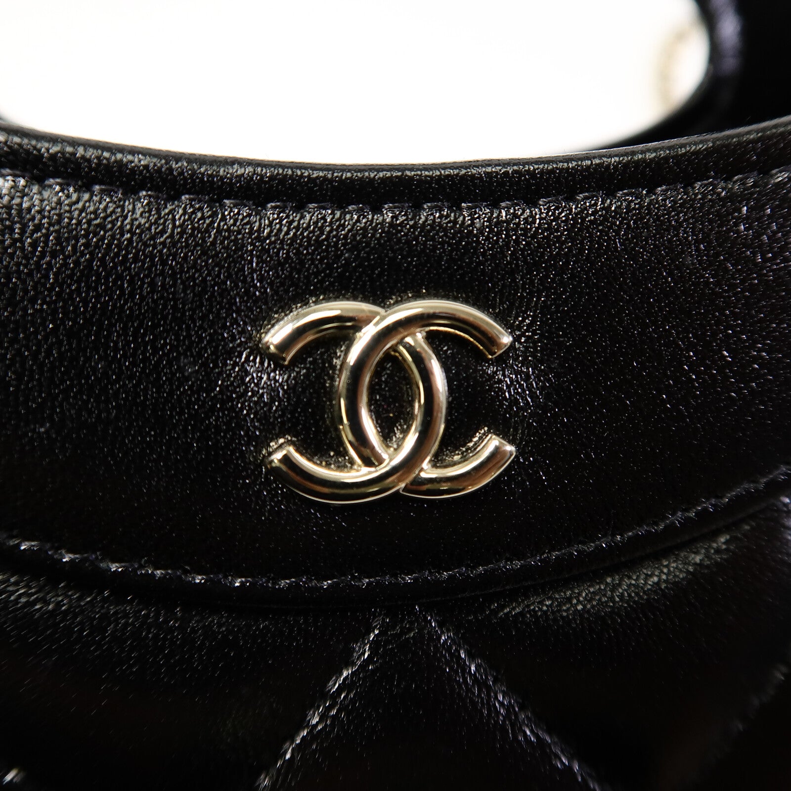 CHANEL 牛皮皮革Chanel 31 Nano鏈帶肩背袋