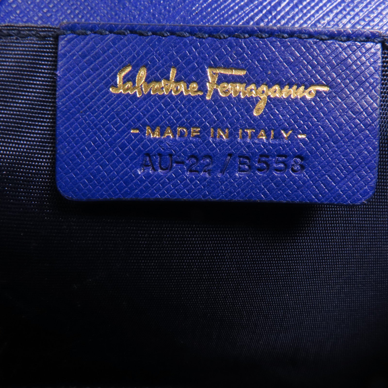 Salvatore Ferragamo 牛皮皮革Vara Bow Mini金扣肩背袋