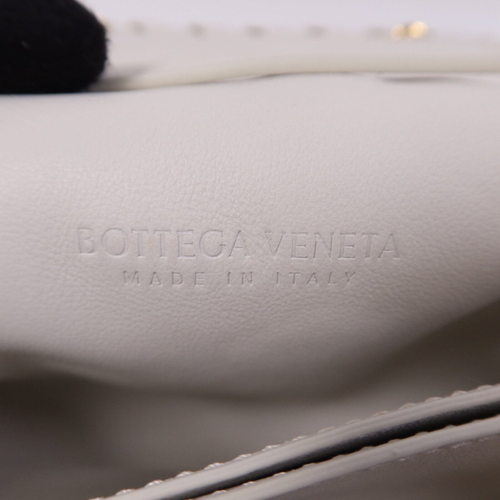 BOTTEGA VENETA 牛皮皮革Shoulder Bag金扣肩背袋