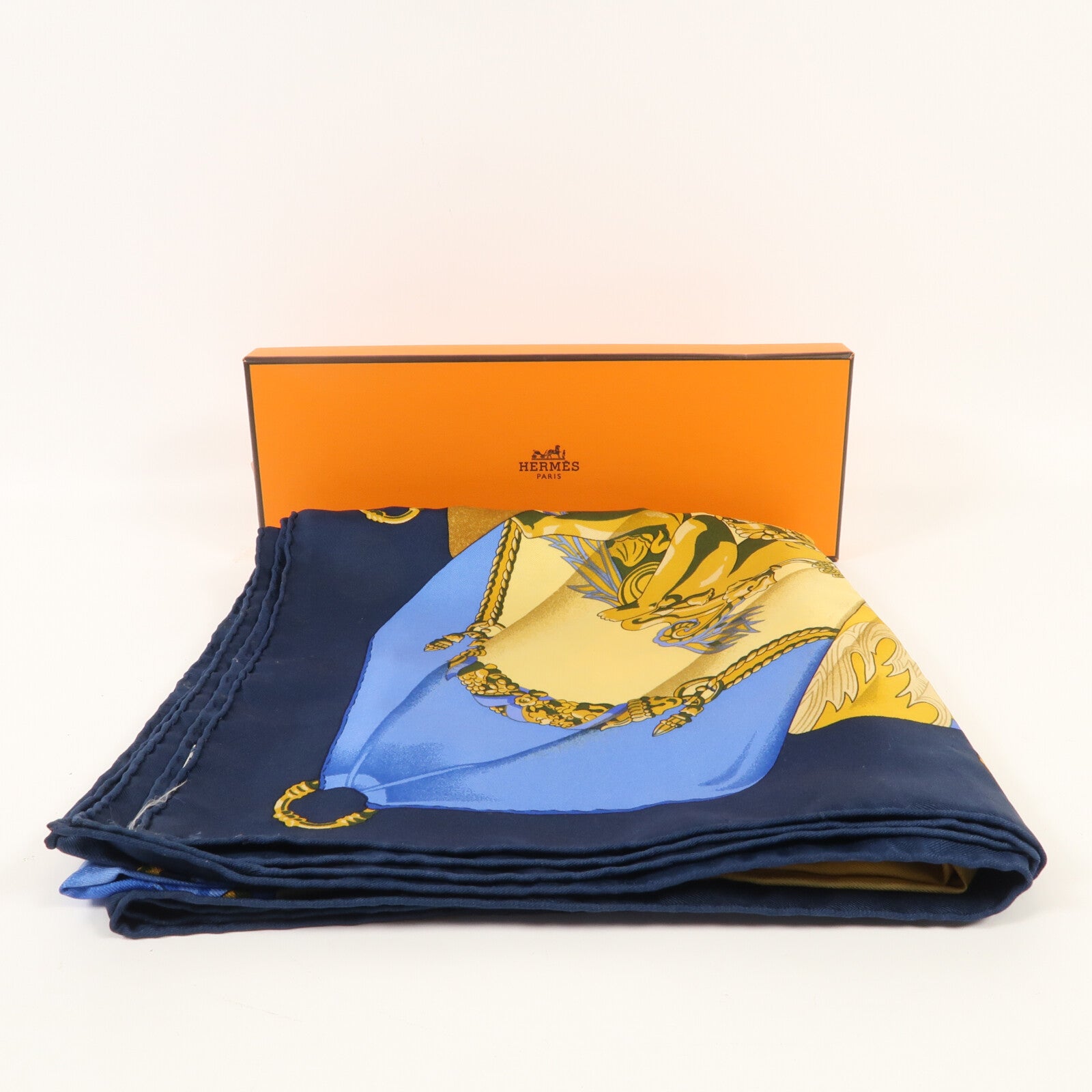 HERMES 【激減優惠】絲質90 x 90Scarf絲巾