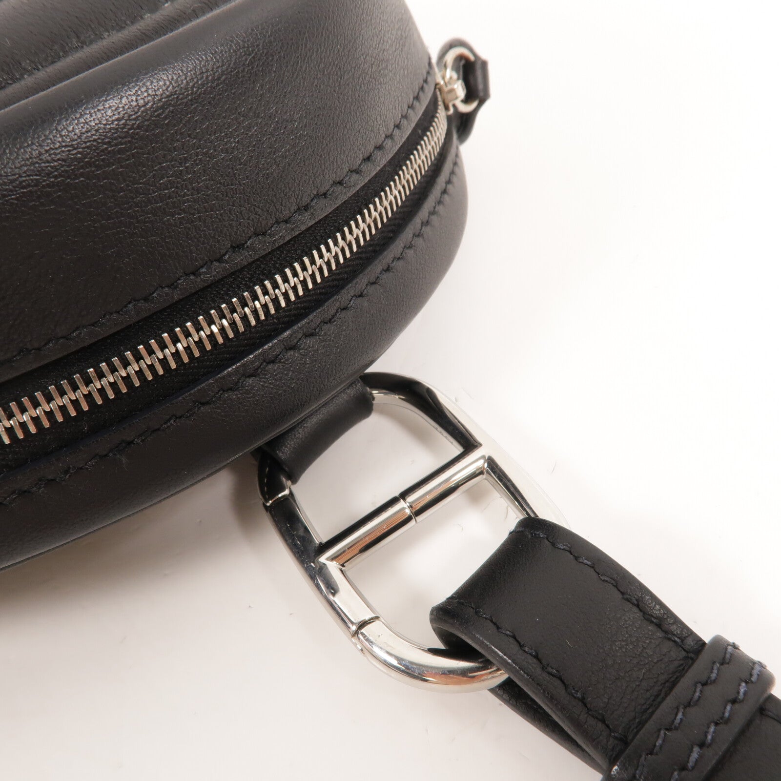 HERMES Swift皮革In The Loop Belt Bag肩背袋