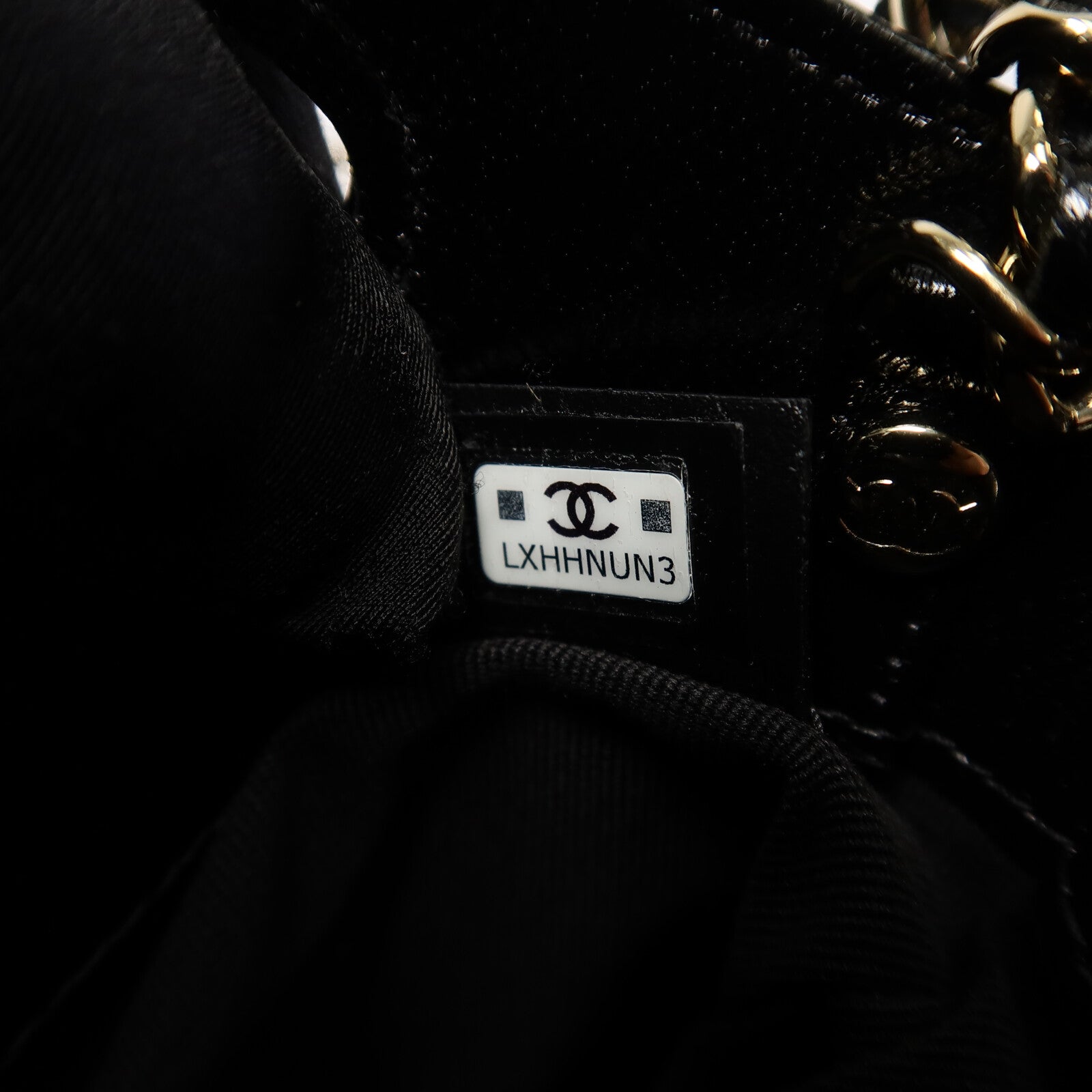 CHANEL 牛皮皮革Chanel 31 Nano鏈帶肩背袋
