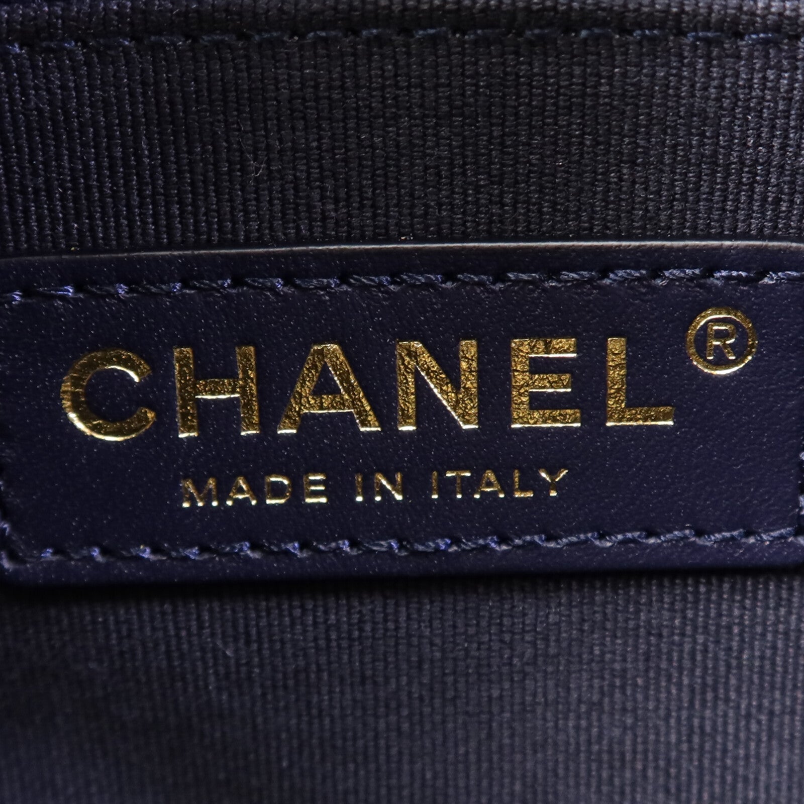 CHANEL 牛皮皮革Shoulder Bag金扣鏈帶肩背袋