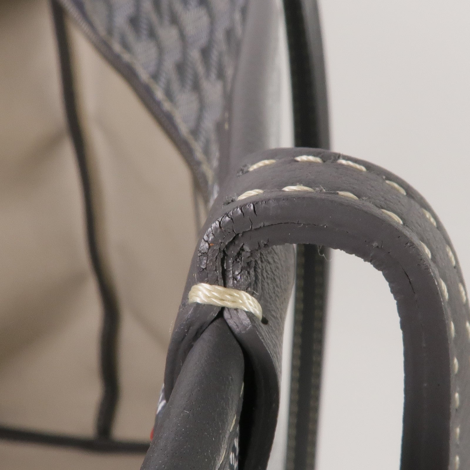 GOYARD 塗層帆布Artois MM銀扣肩背袋/手挽袋