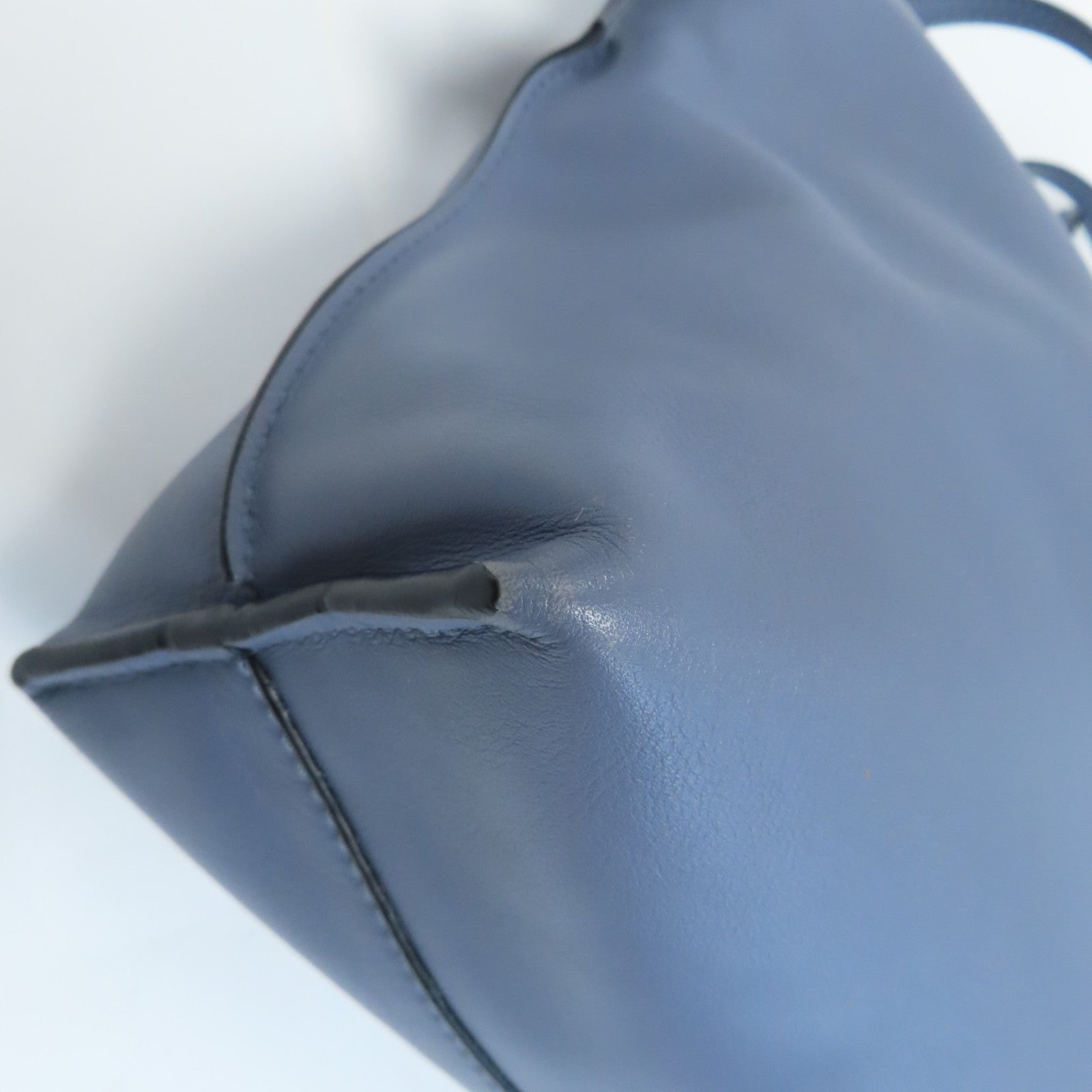 LOEWE 牛皮皮革Flamenco金扣肩背袋藍色