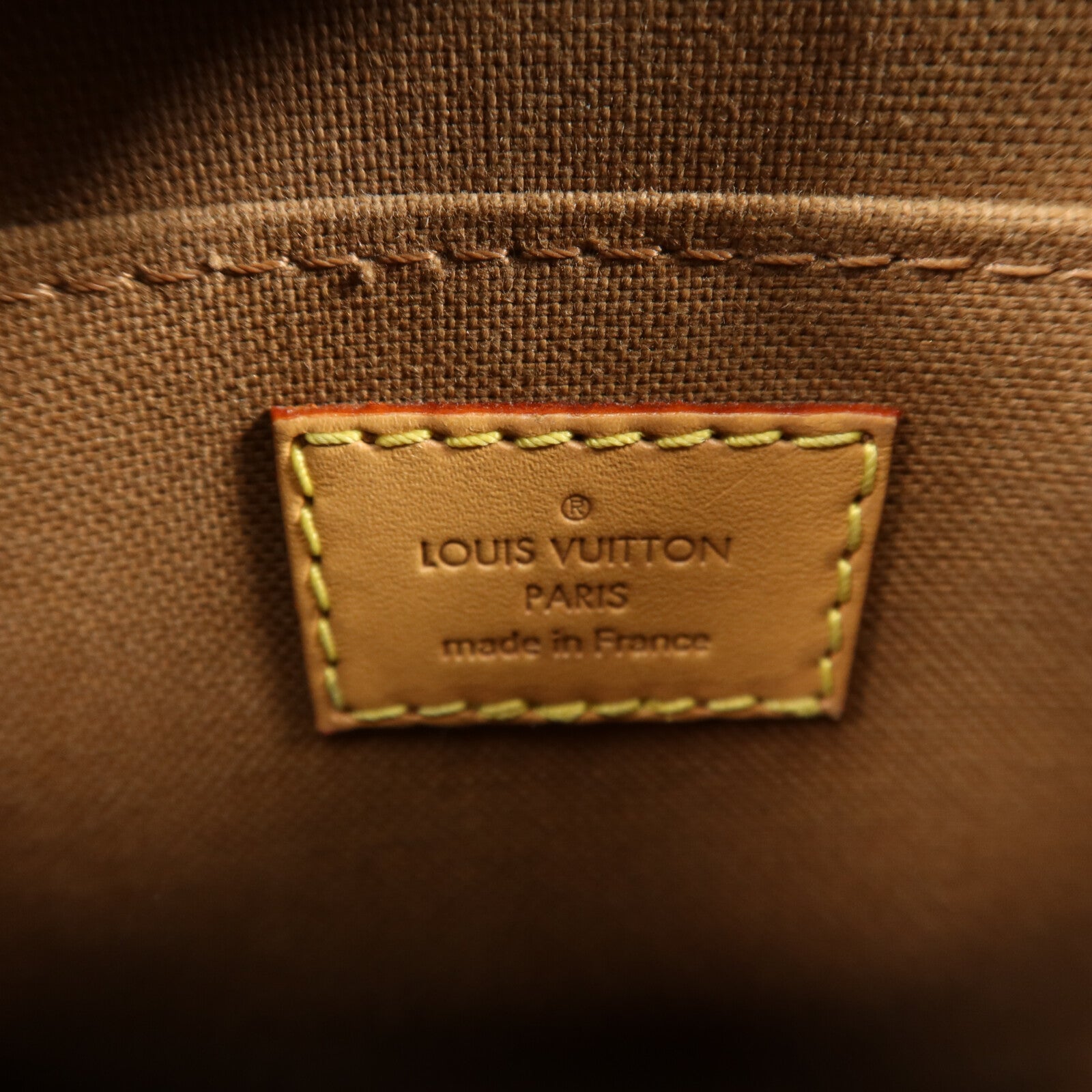 LOUIS VUITTON Monogram Petit Sac Plat手挽肩背兩用袋