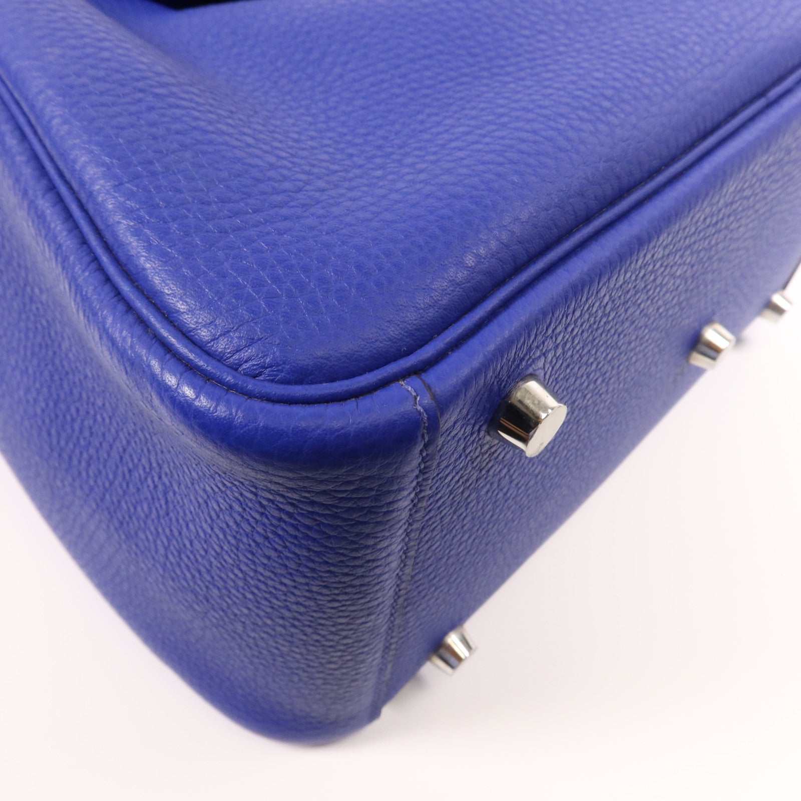 HERMES Clemence皮革Lindy 26銀扣手挽肩背兩用袋Bleu Electrique