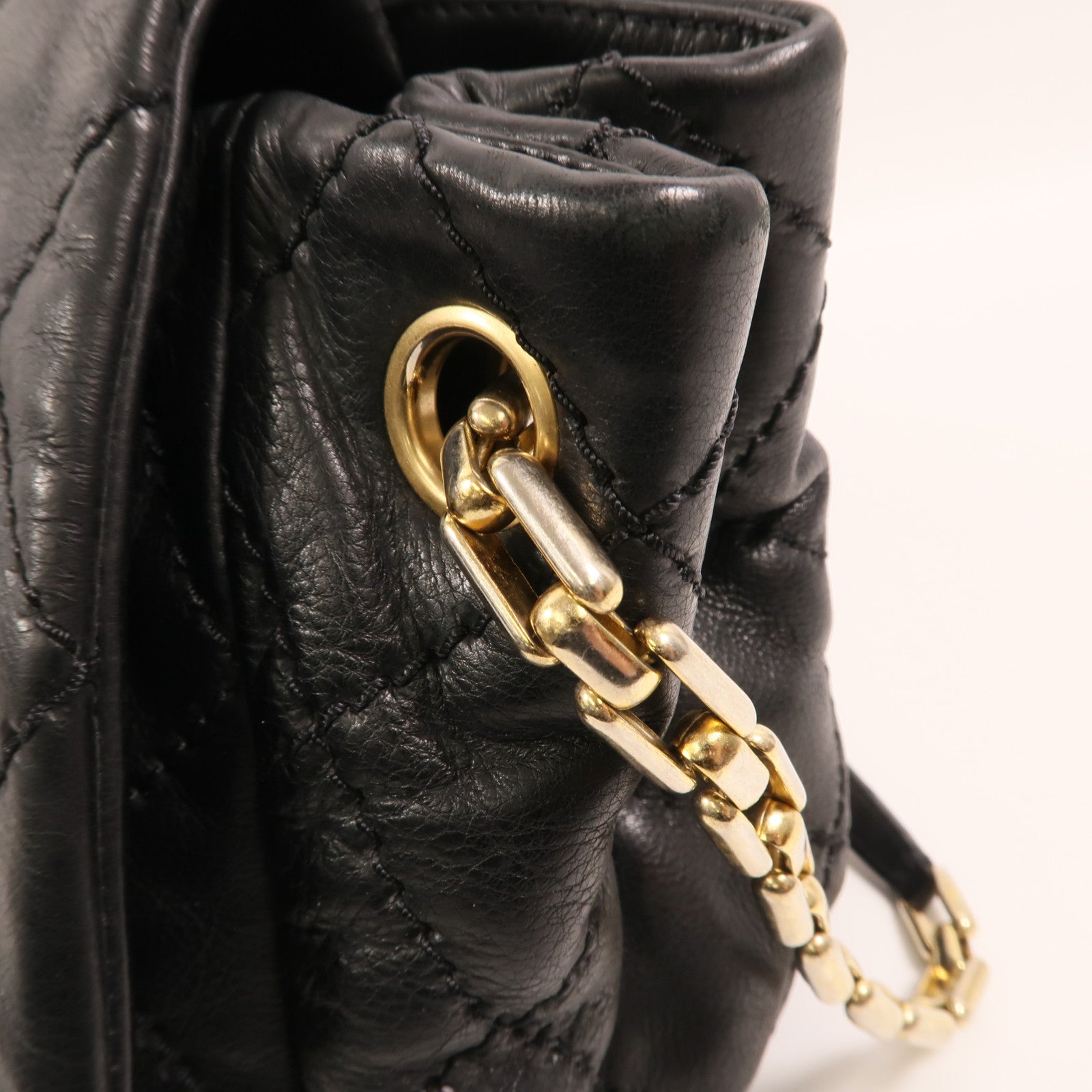 CHANEL 牛皮皮革Chain Shoulder金扣肩背袋