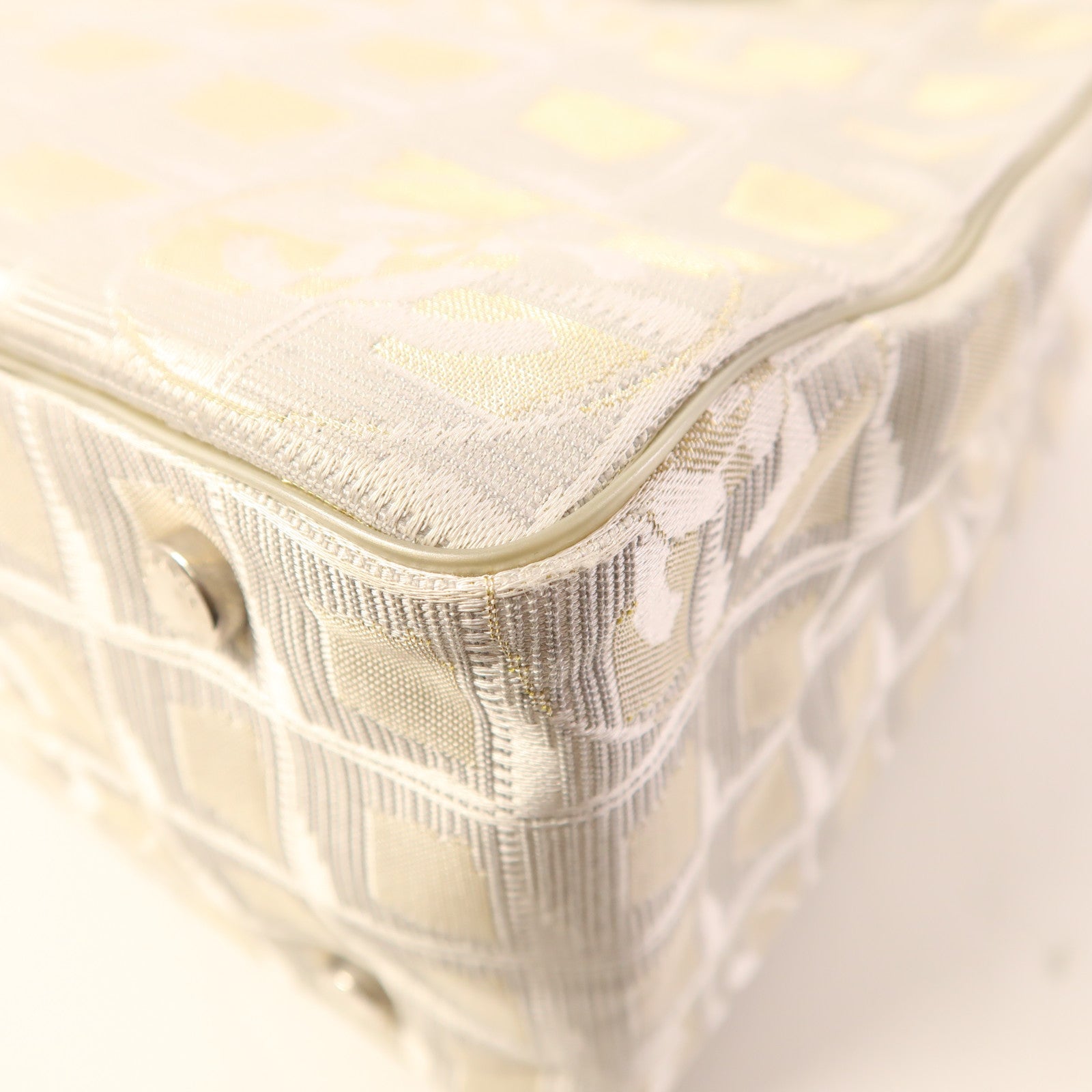 CHANEL 帆布Tote Bag銀扣肩背袋