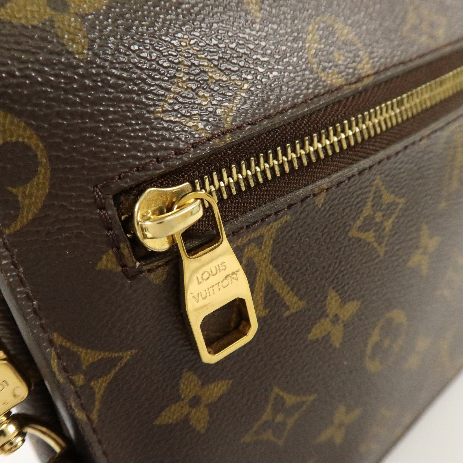 LOUIS VUITTON Monogram Pochette Metis MM金扣手挽肩背兩用袋