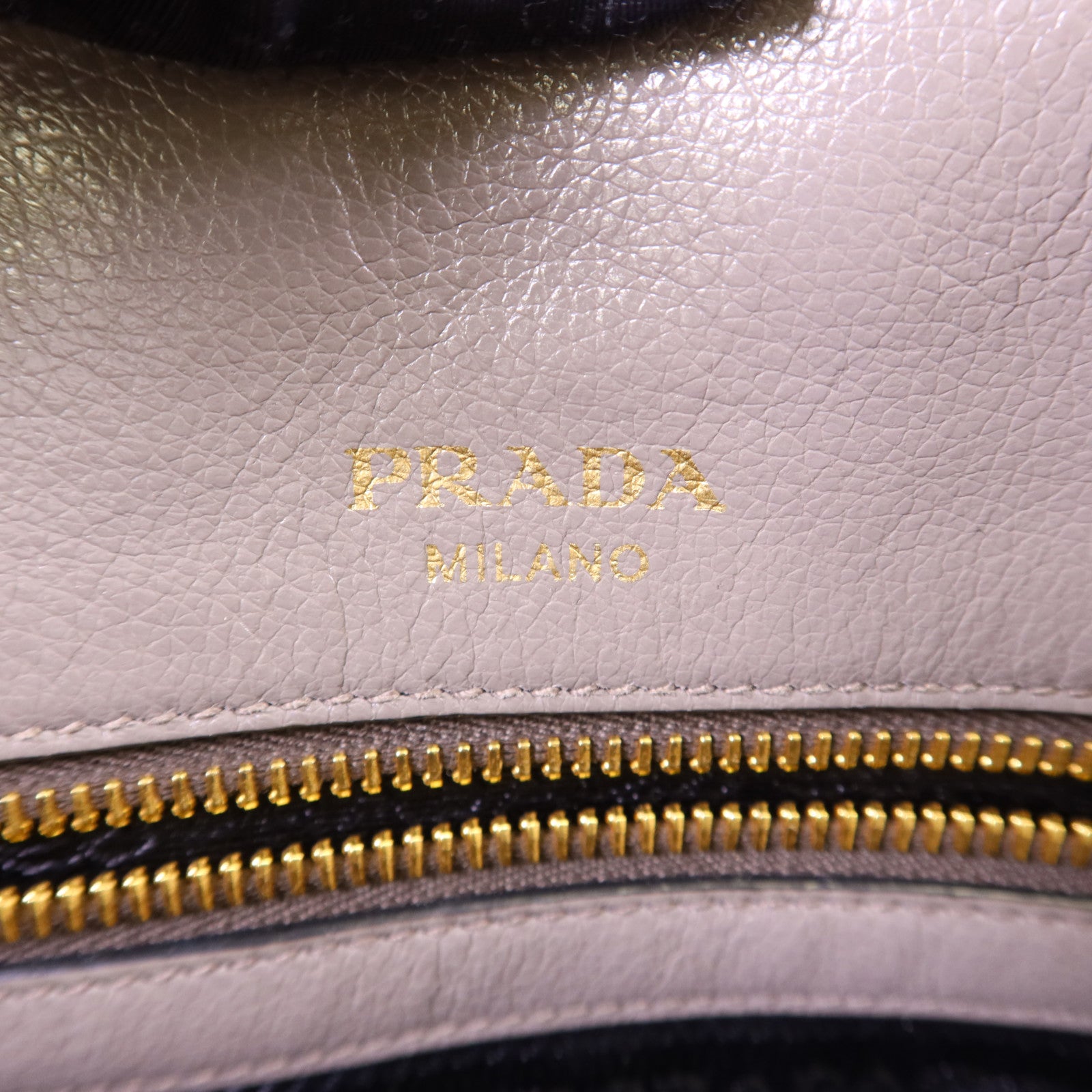 PRADA 牛皮皮革2 Way Shoulder Bag金扣手挽肩背兩用袋