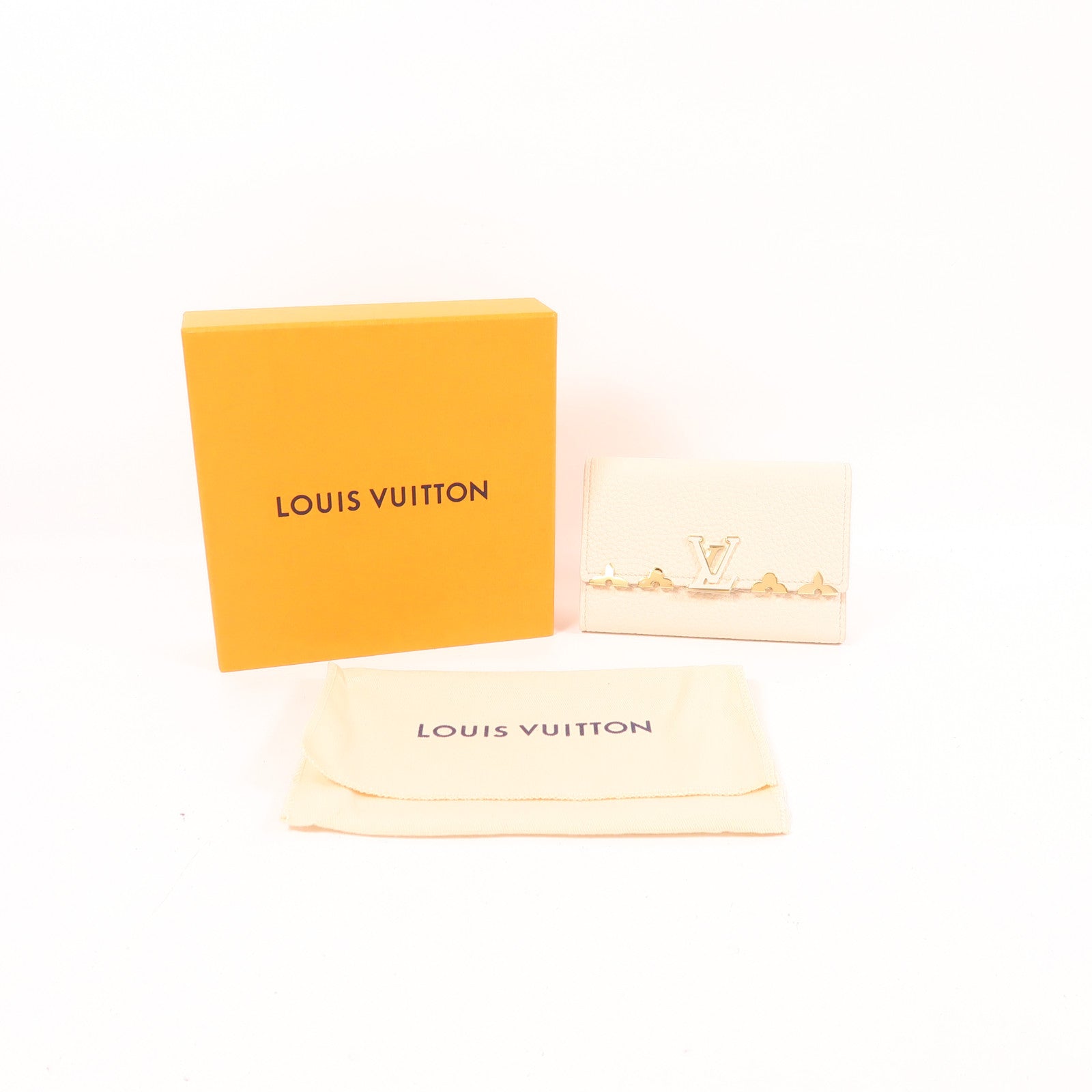 LOUIS VUITTON 牛皮皮革Capucines Compact Wallet金扣錢包