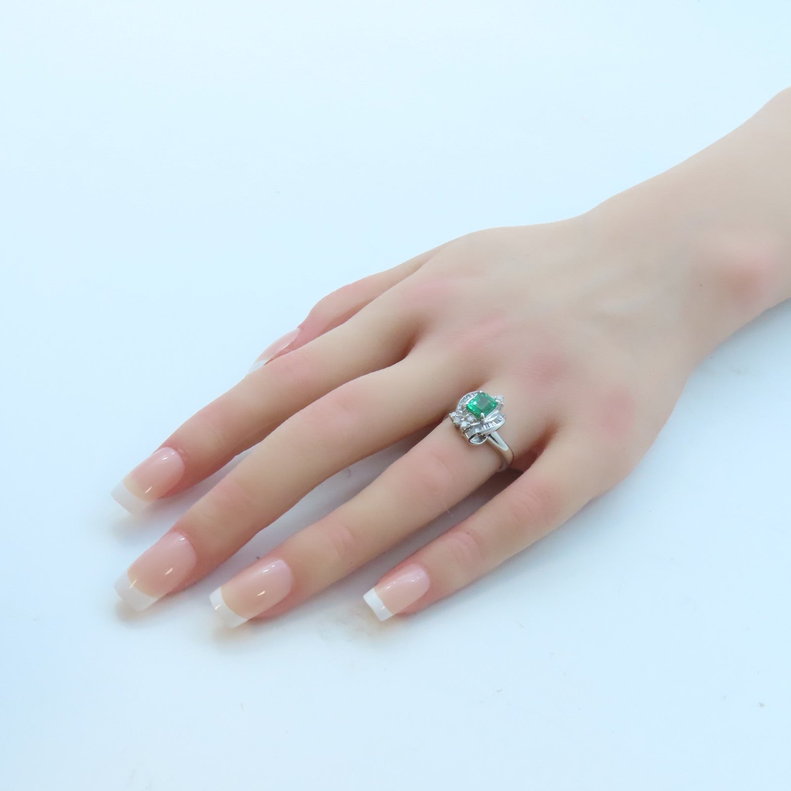 JEWELRY PT900白金Emerald/Diamond Ring 1.15ct綠寶石/0.50ct鑽石戒指US#6