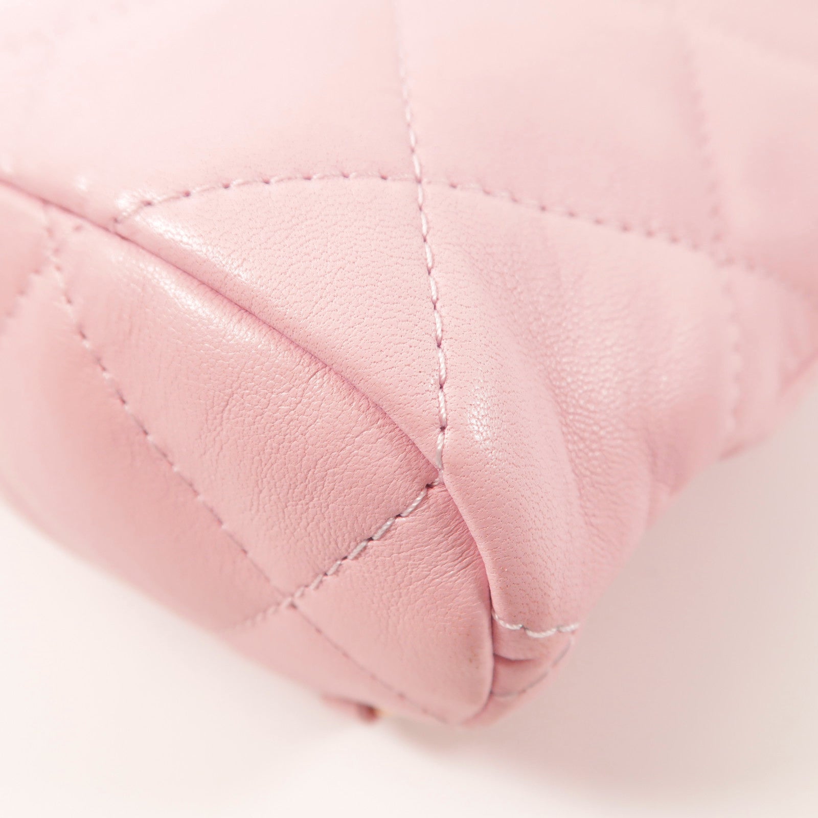 CHANEL 羊皮皮革Backpack金扣背包
