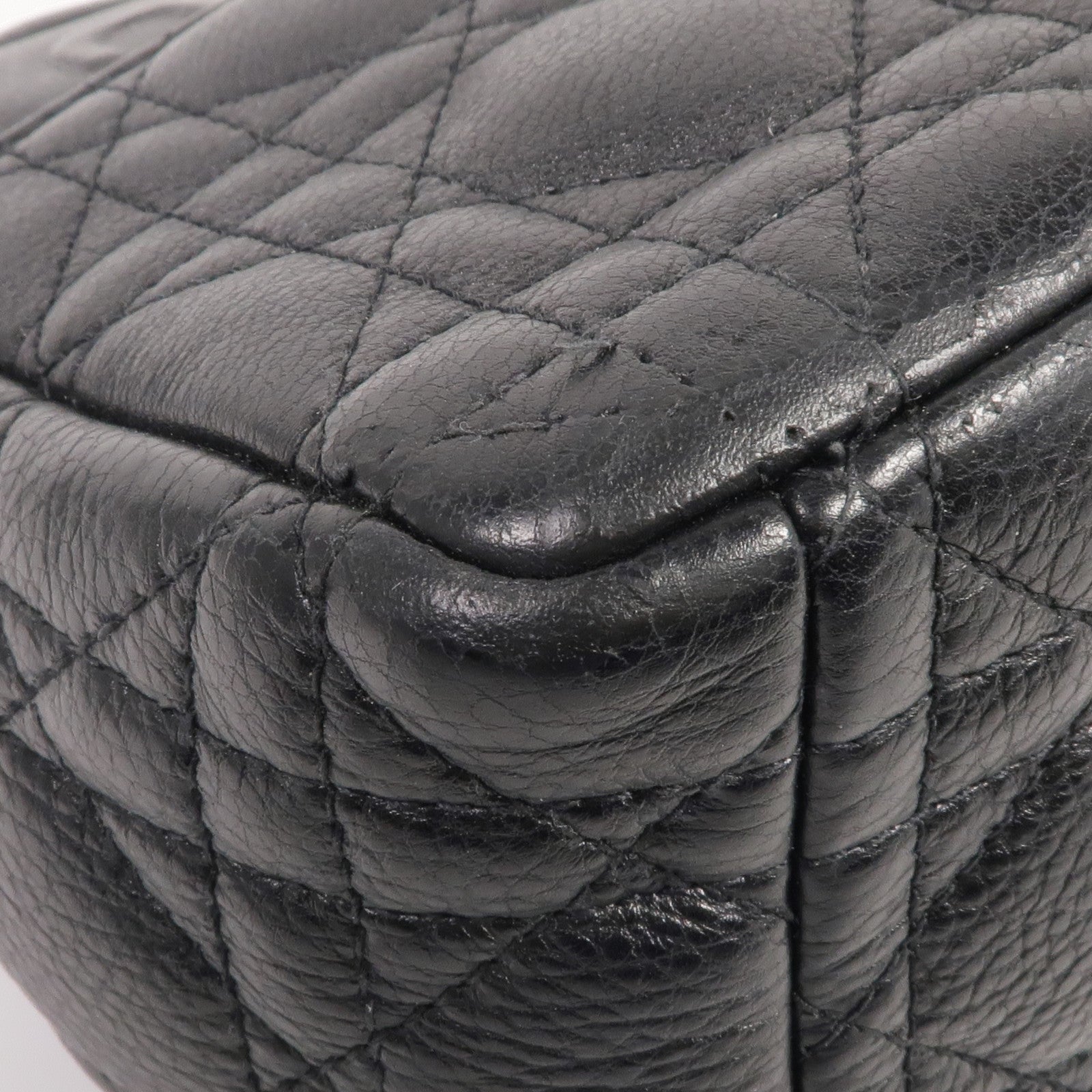 Dior 【激減優惠】牛皮皮革Care Bag Medium金扣鏈帶肩背袋