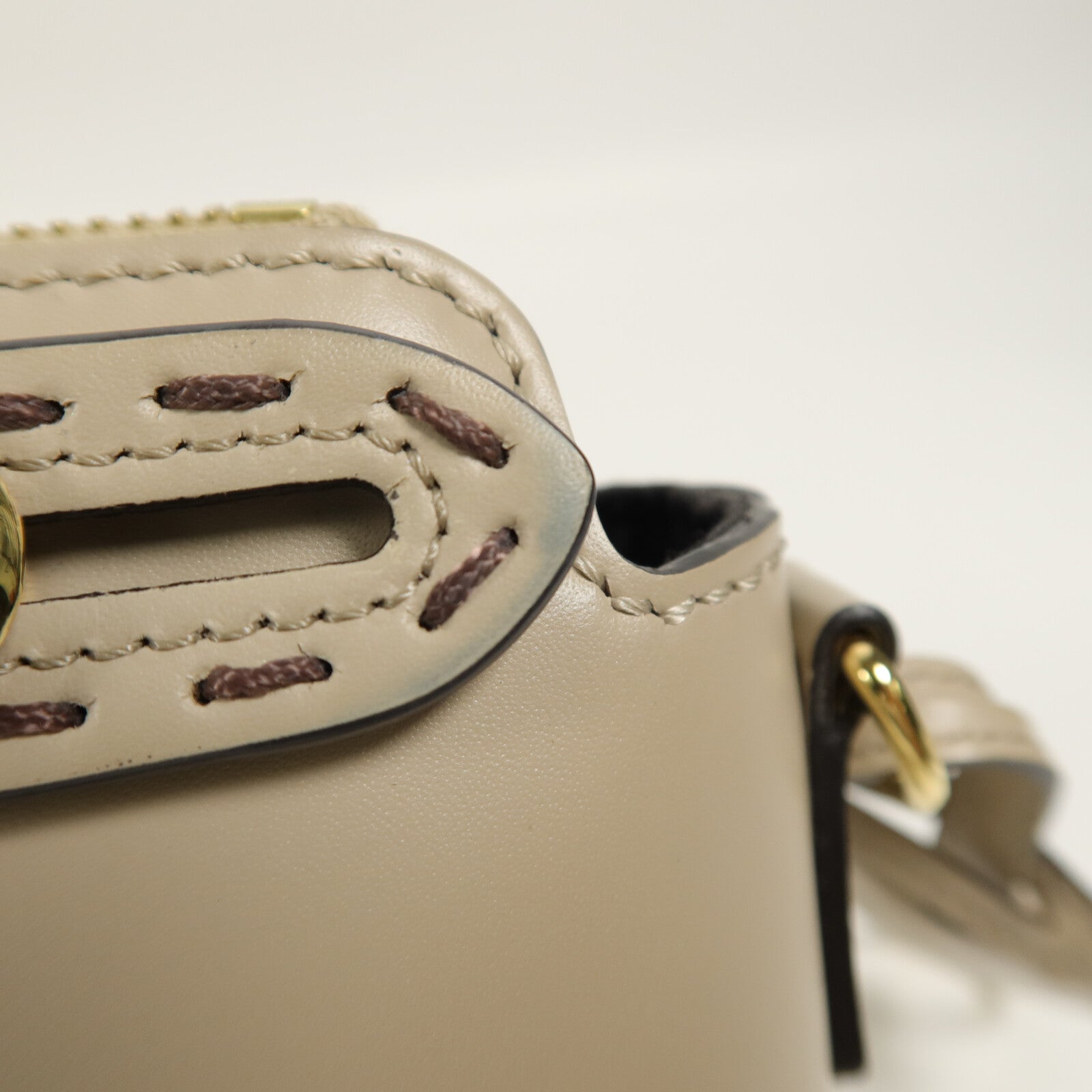 FENDI 牛皮皮革By The Way Mini肩背袋