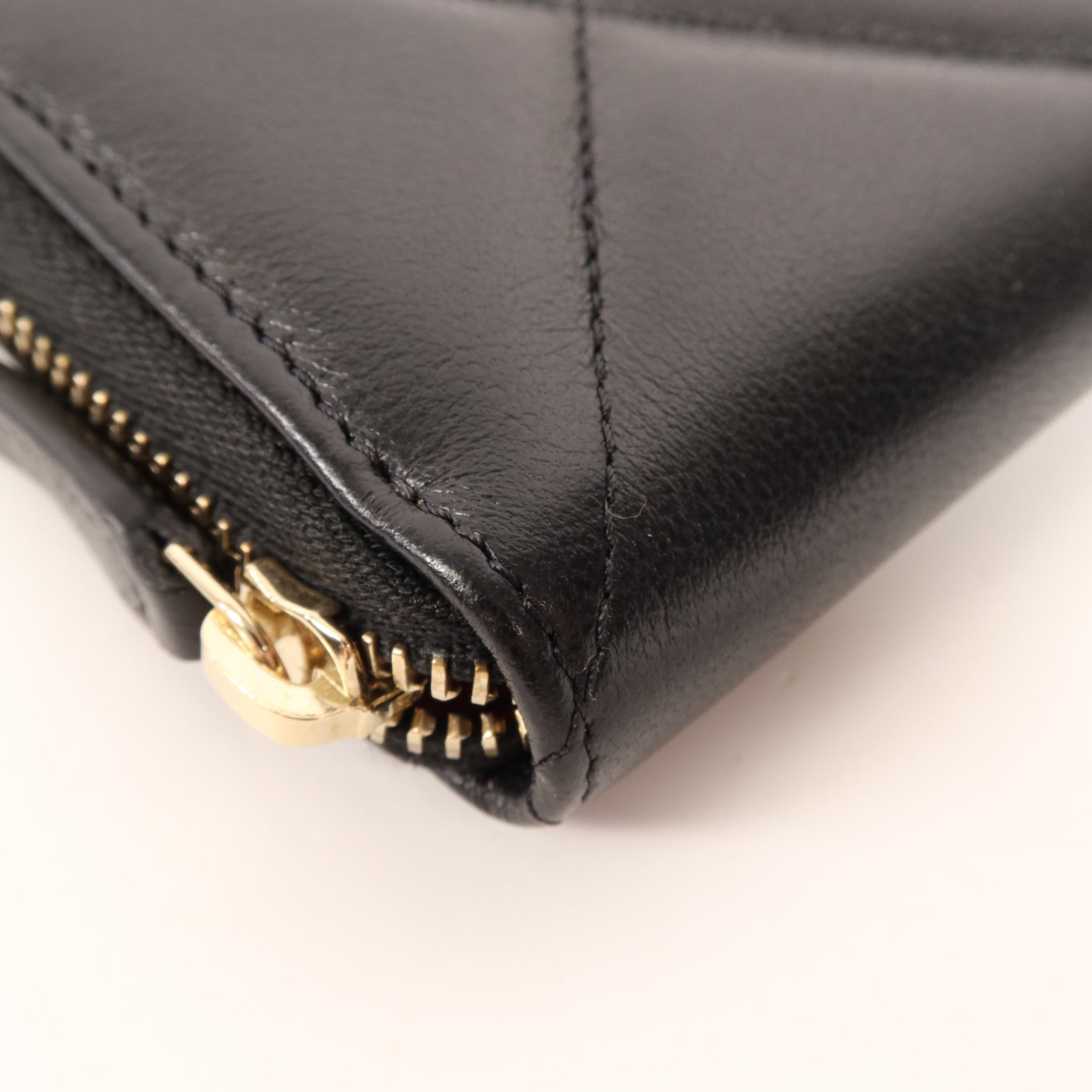 CHANEL 羊皮皮革Wallet金扣錢包