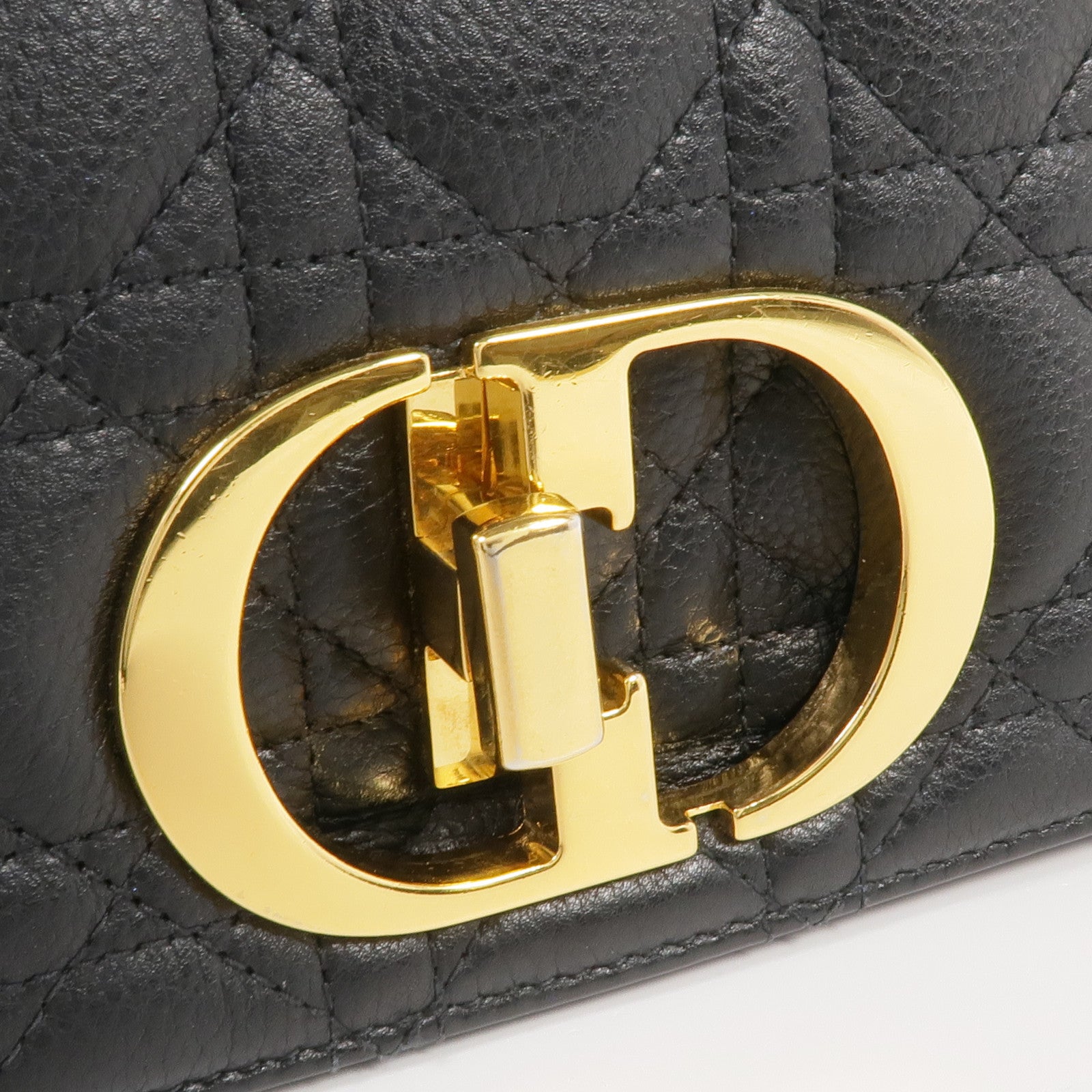 Dior 【激減優惠】牛皮皮革Care Bag Medium金扣鏈帶肩背袋