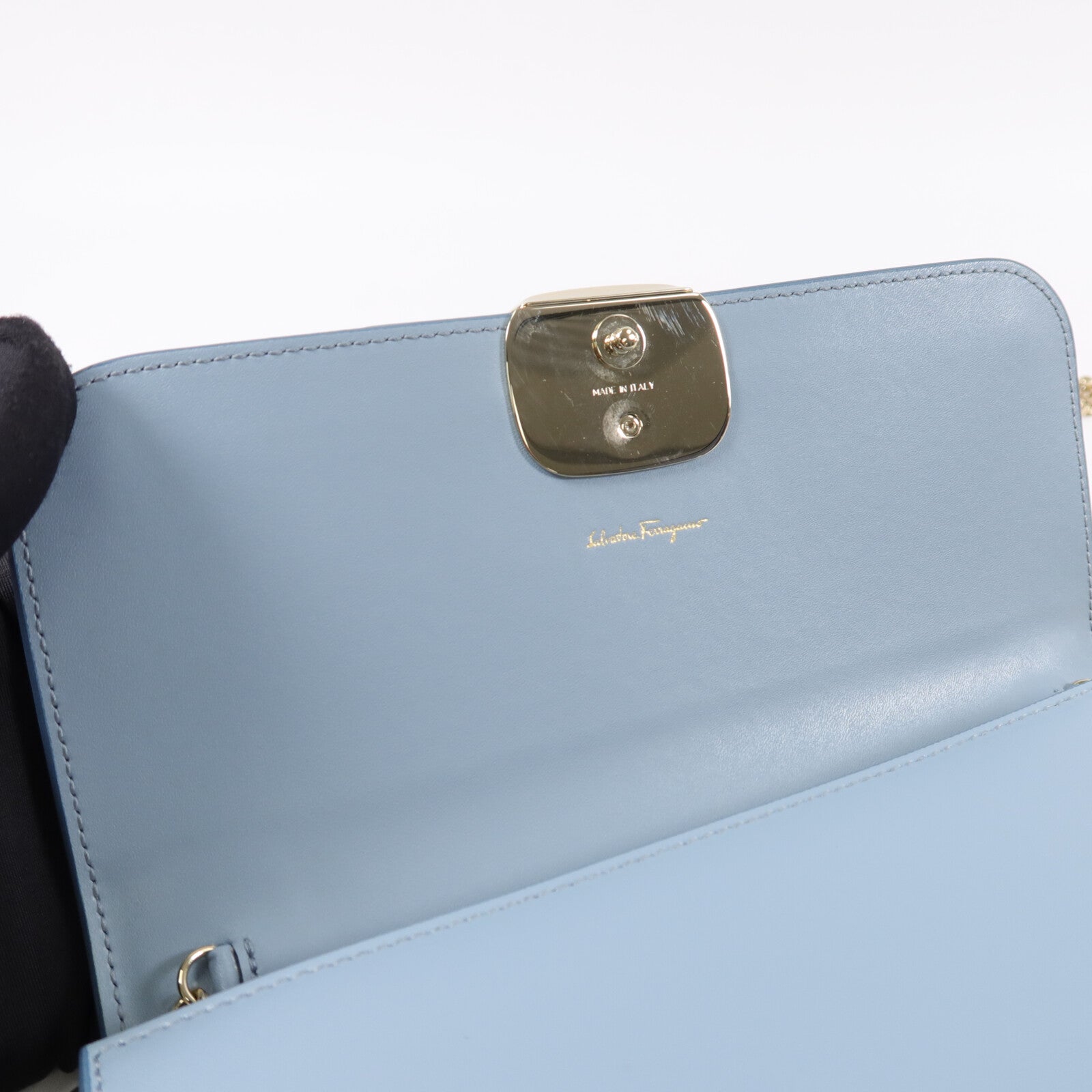 Salvatore Ferragamo 牛皮皮革Vara Bow Wallet On Chain鏈帶肩背袋