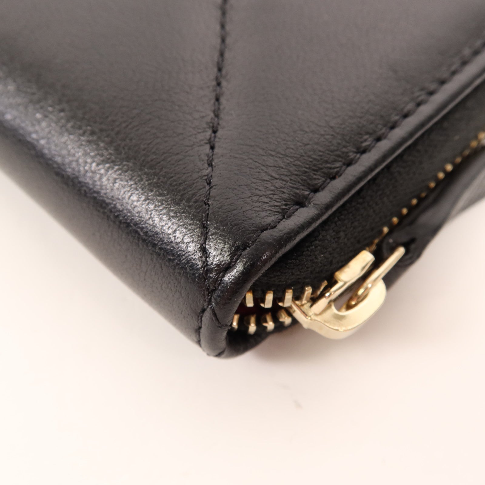 CHANEL 羊皮皮革Wallet金扣錢包