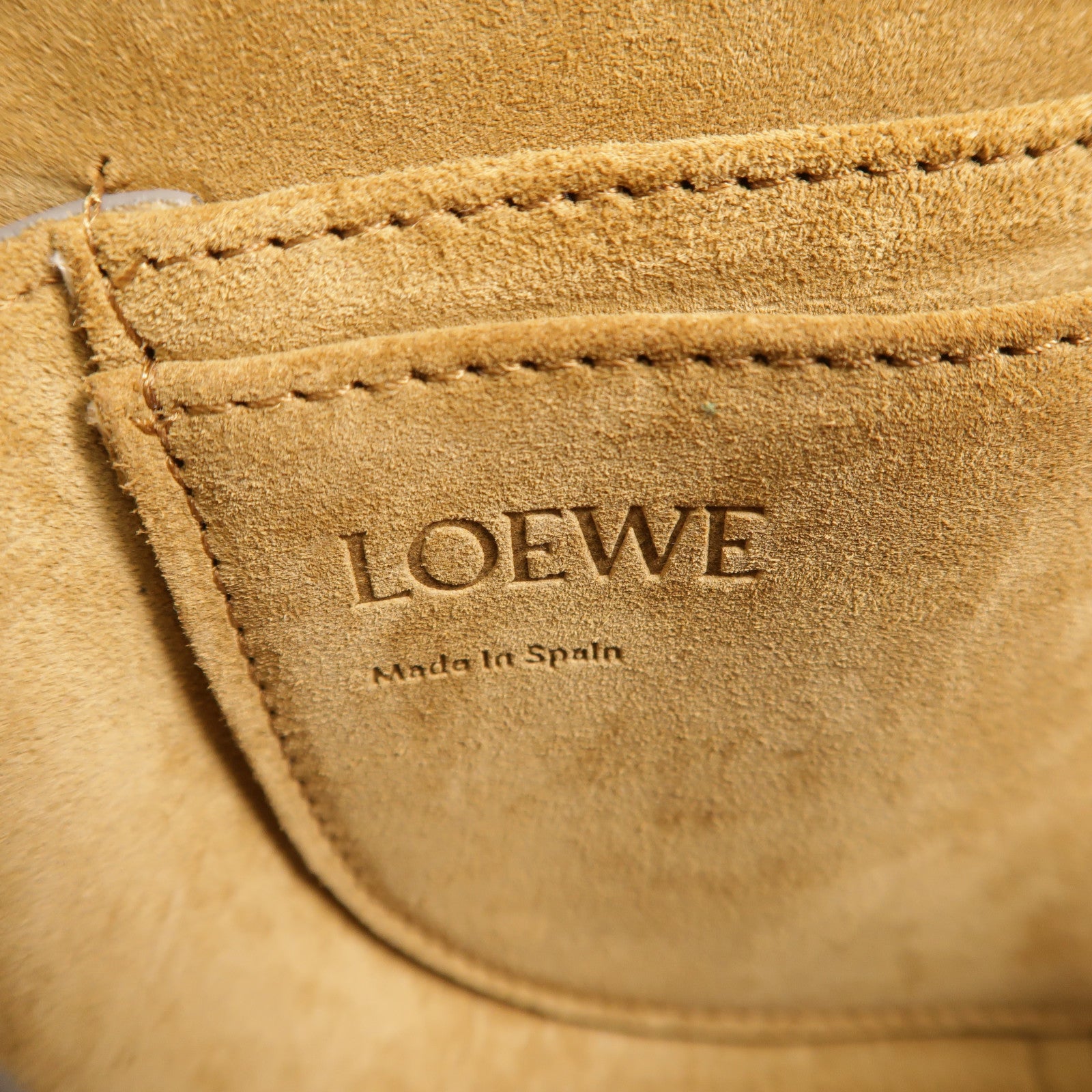 LOEWE 牛皮皮革Mini Gate肩背袋