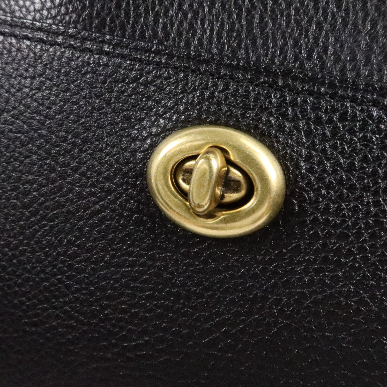 COACH 牛皮皮革Shoulder Bag肩背袋