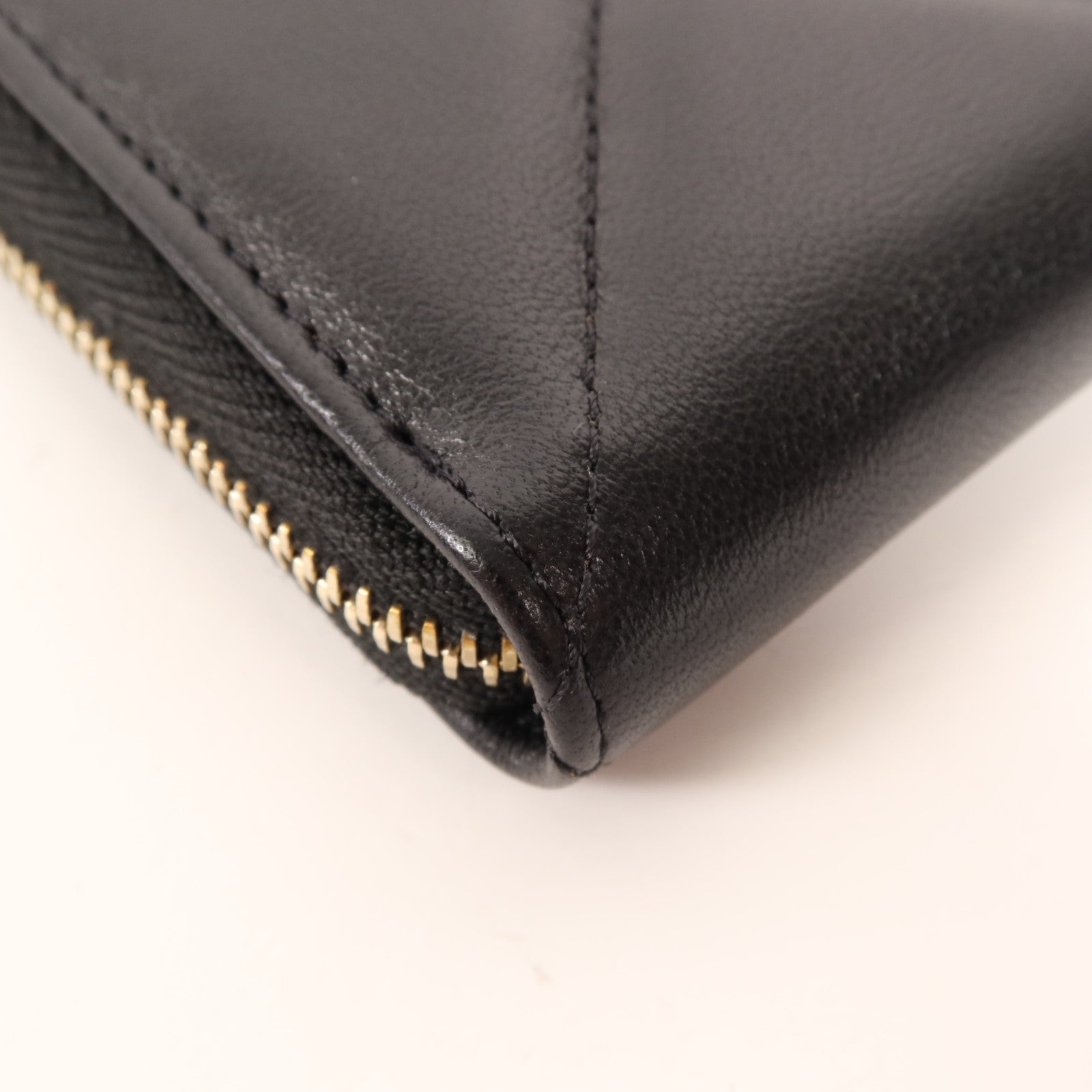 CHANEL 羊皮皮革Wallet金扣錢包