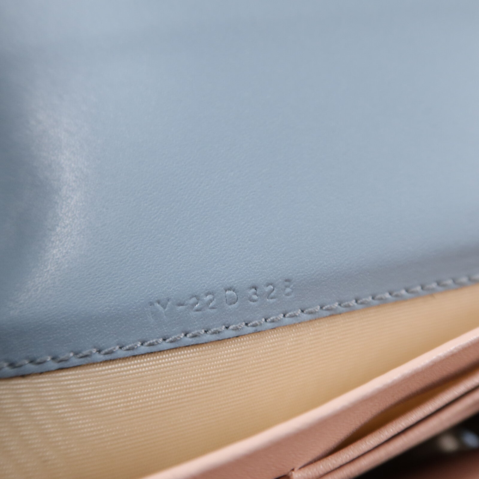 Salvatore Ferragamo 牛皮皮革Vara Bow Wallet On Chain鏈帶肩背袋