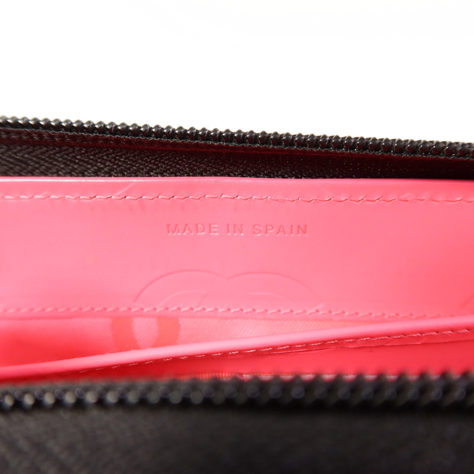 CHANEL 牛皮皮革Cambon Long Round Wallet銀扣長錢包