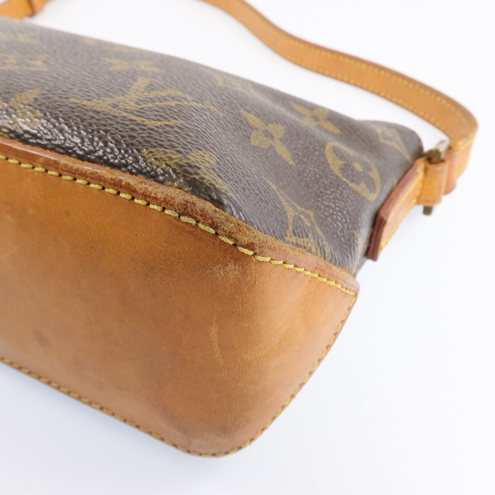 LOUIS VUITTON 【激減優惠】Monogram Trotteur金扣肩背袋