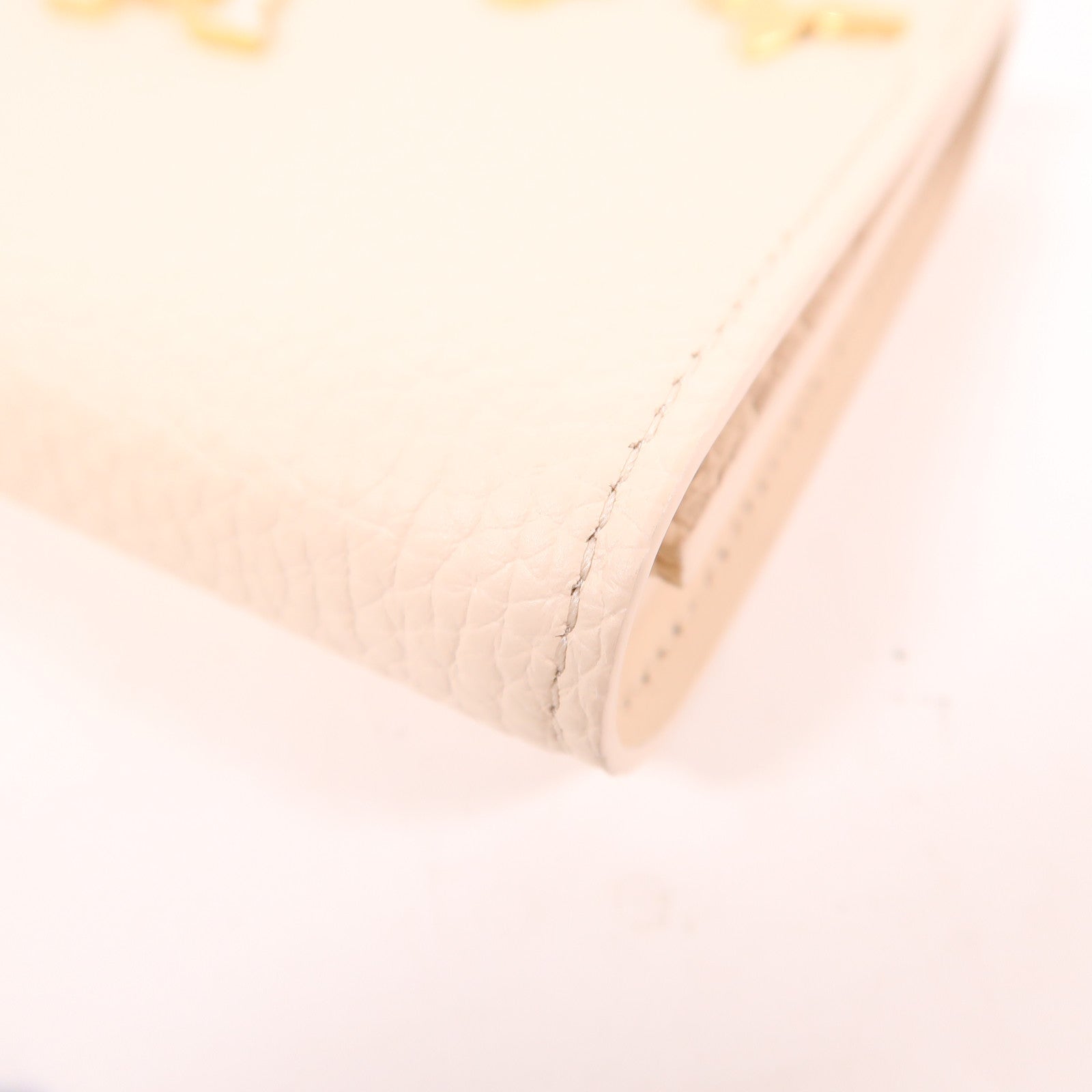 LOUIS VUITTON 【激減優惠】牛皮皮革Capucines Compact Wallet金扣錢包