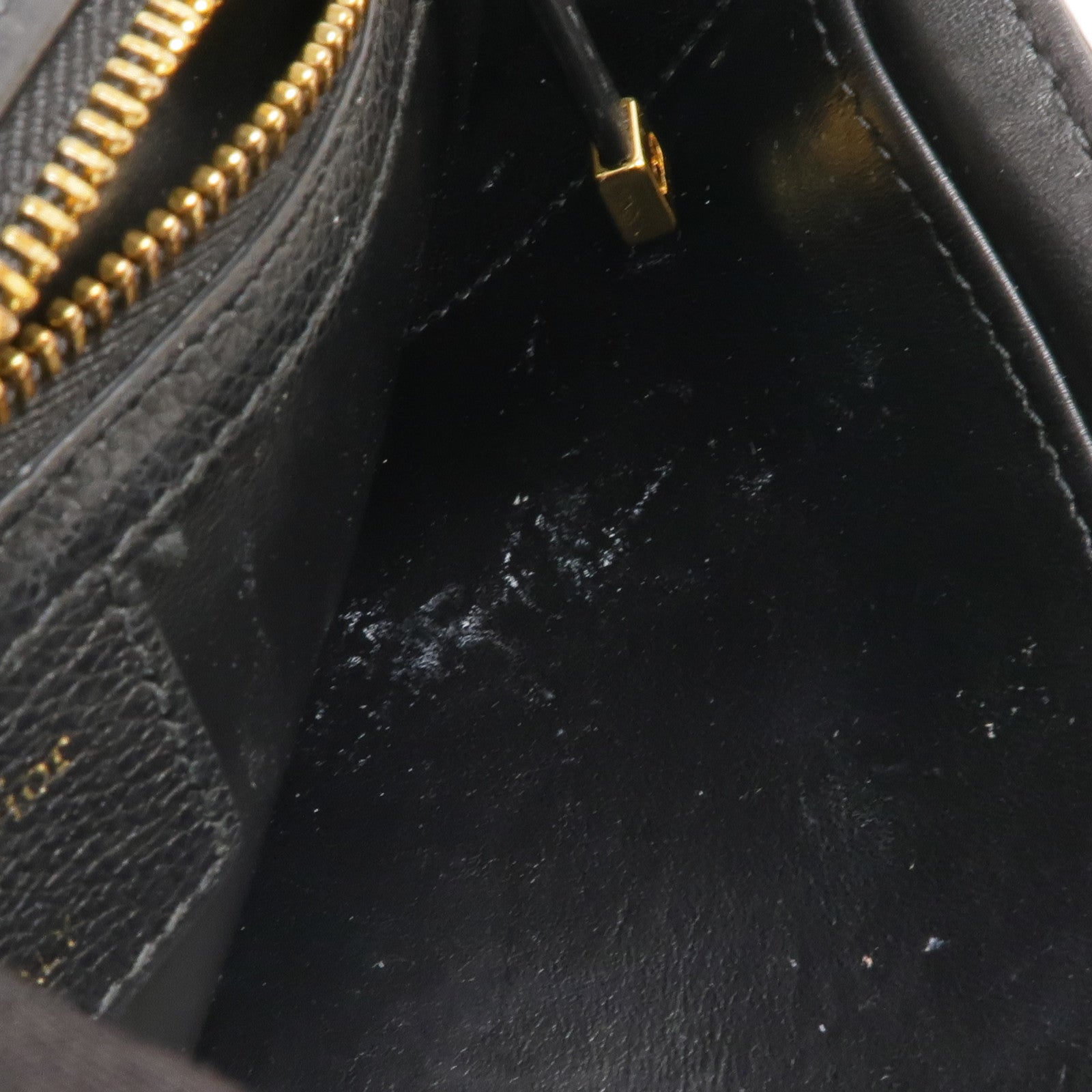 Dior 【激減優惠】牛皮皮革Care Bag Medium金扣鏈帶肩背袋