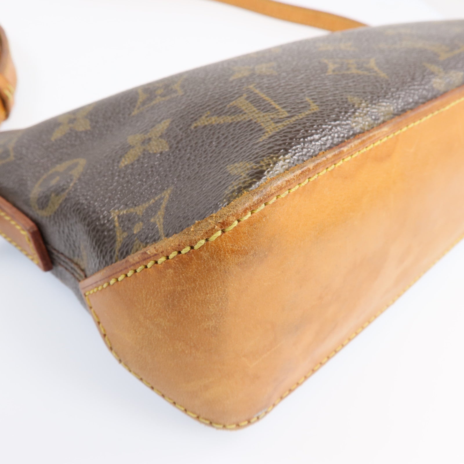 LOUIS VUITTON 【激減優惠】Monogram Trotteur金扣肩背袋