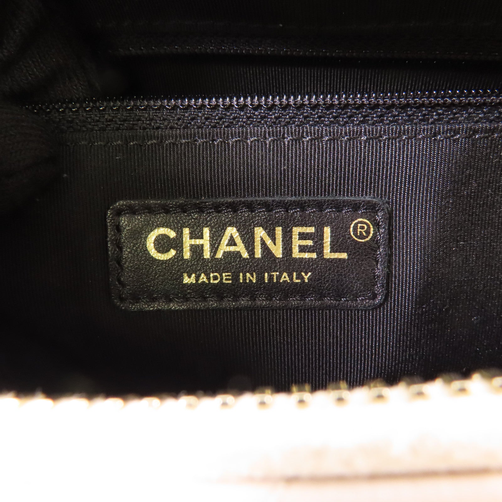 CHANEL 牛皮皮革Camera Bag金扣鏈帶肩背袋