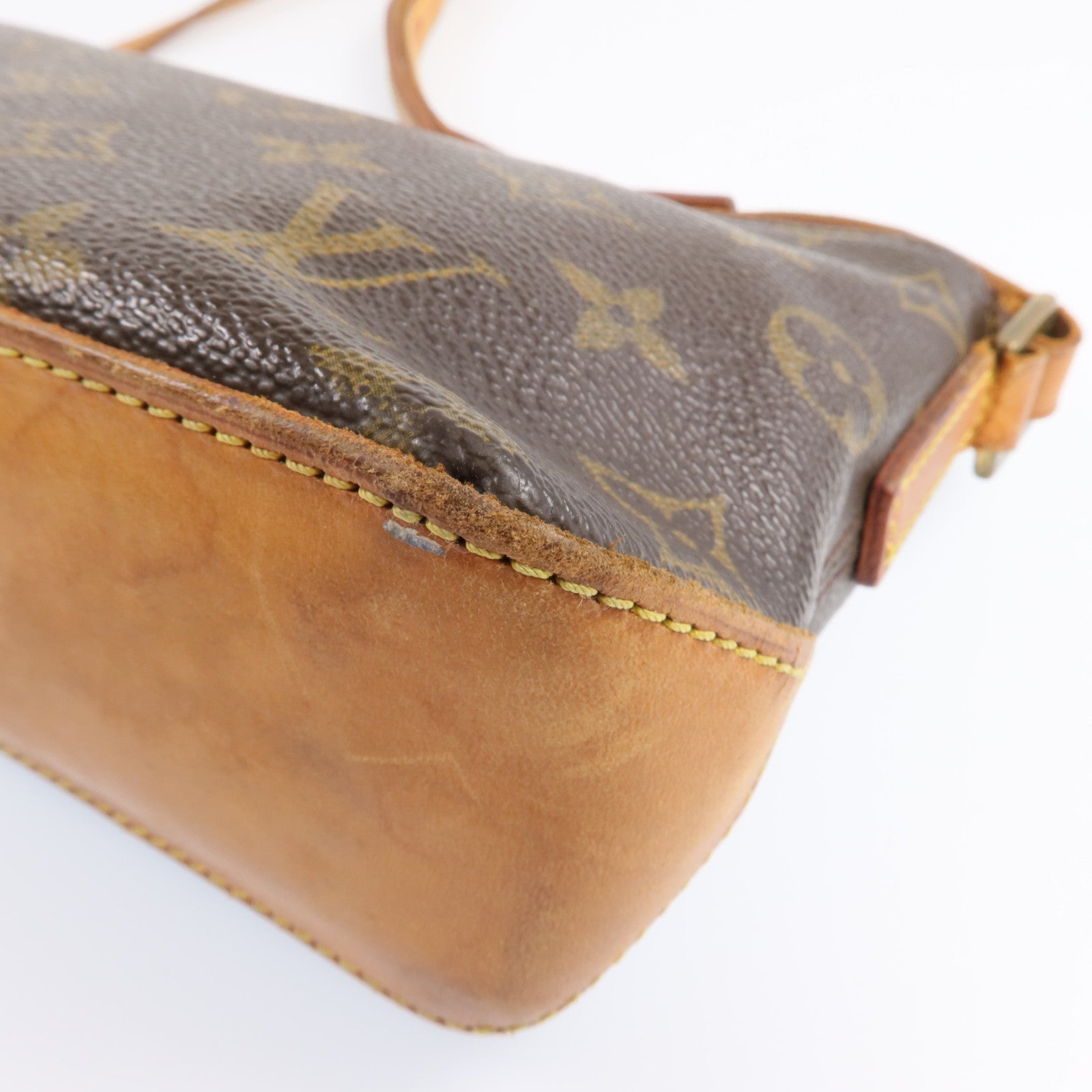 LOUIS VUITTON 【激減優惠】Monogram Trotteur金扣肩背袋