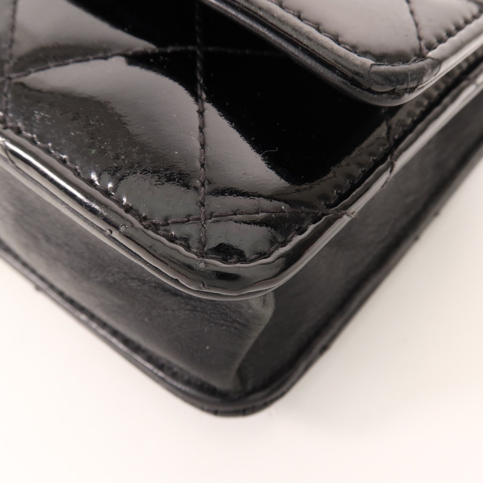 CHANEL 漆皮皮革Wallet On Chain銀扣鏈帶肩背袋