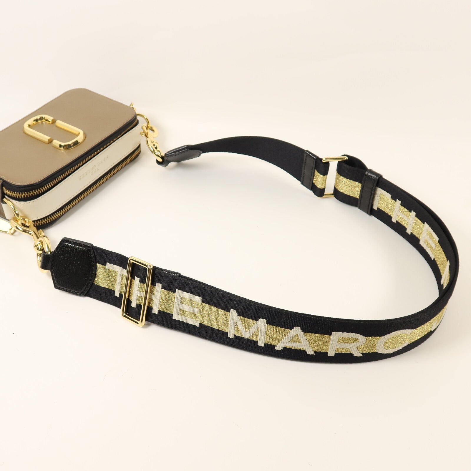 MARC JACOBS 牛皮皮革The Snapsot金扣肩背袋