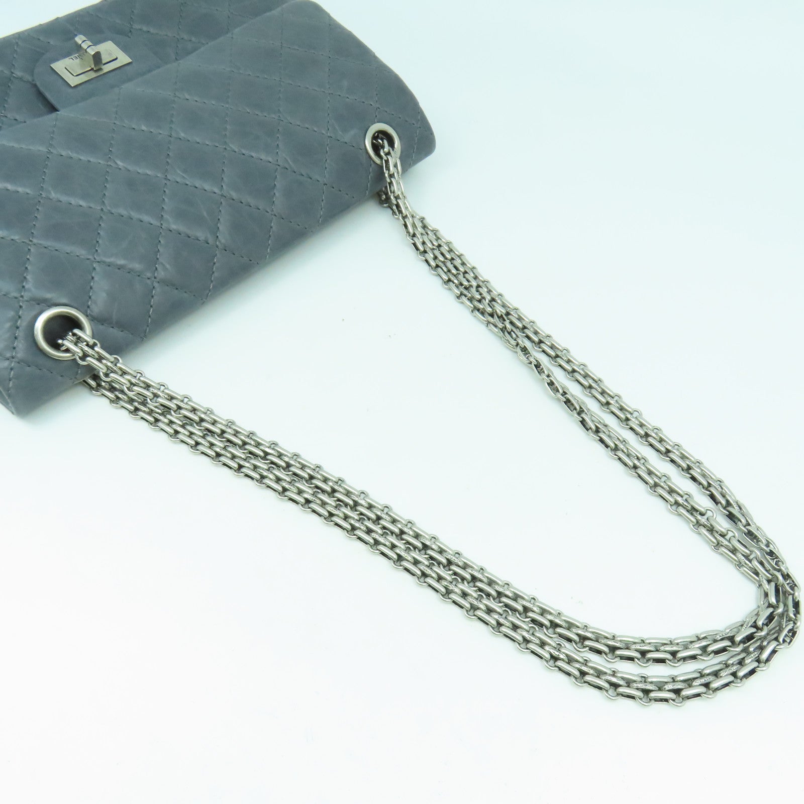 CHANEL 【激減優惠】菱格牛皮皮革2.55 Chain Shoulder銀扣鏈帶肩背袋灰色