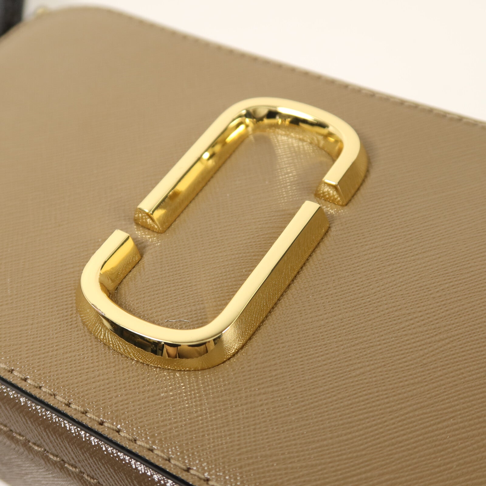 MARC JACOBS 牛皮皮革The Snapsot金扣肩背袋
