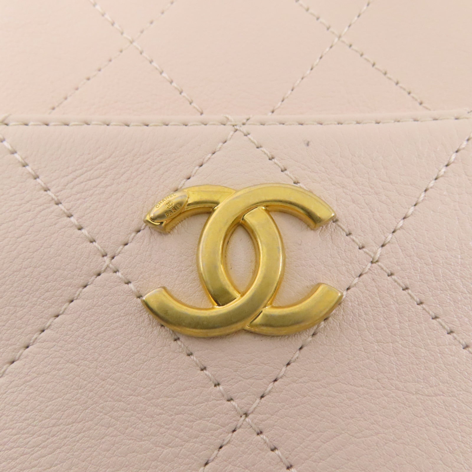 CHANEL 牛皮皮革Camera Bag金扣鏈帶肩背袋