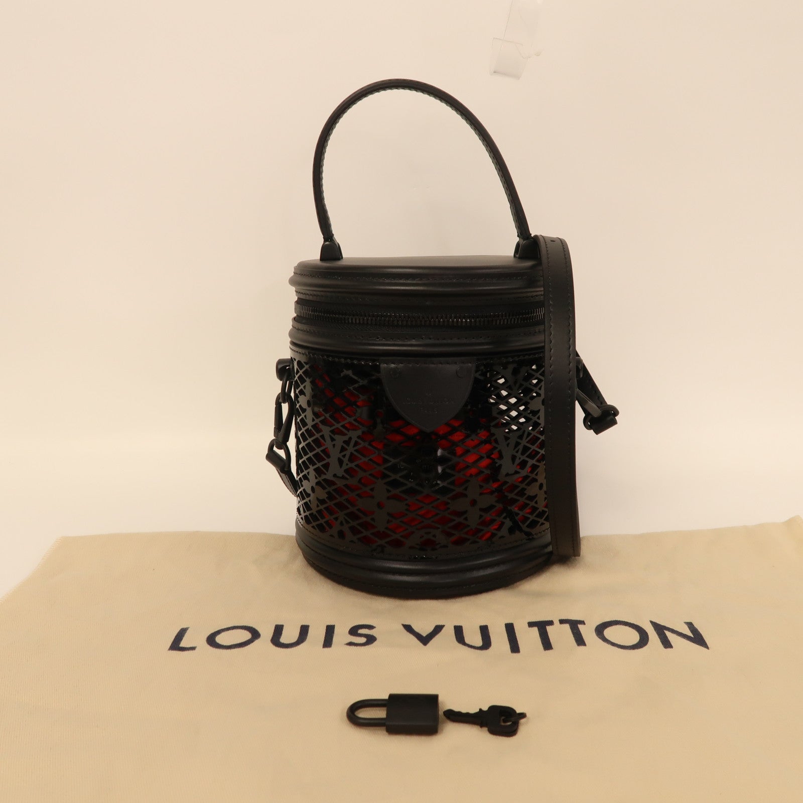 LOUIS VUITTON LV Cannes Vanity Bag 2 Way Shoulder Bag M20363 Monogram Lace Black